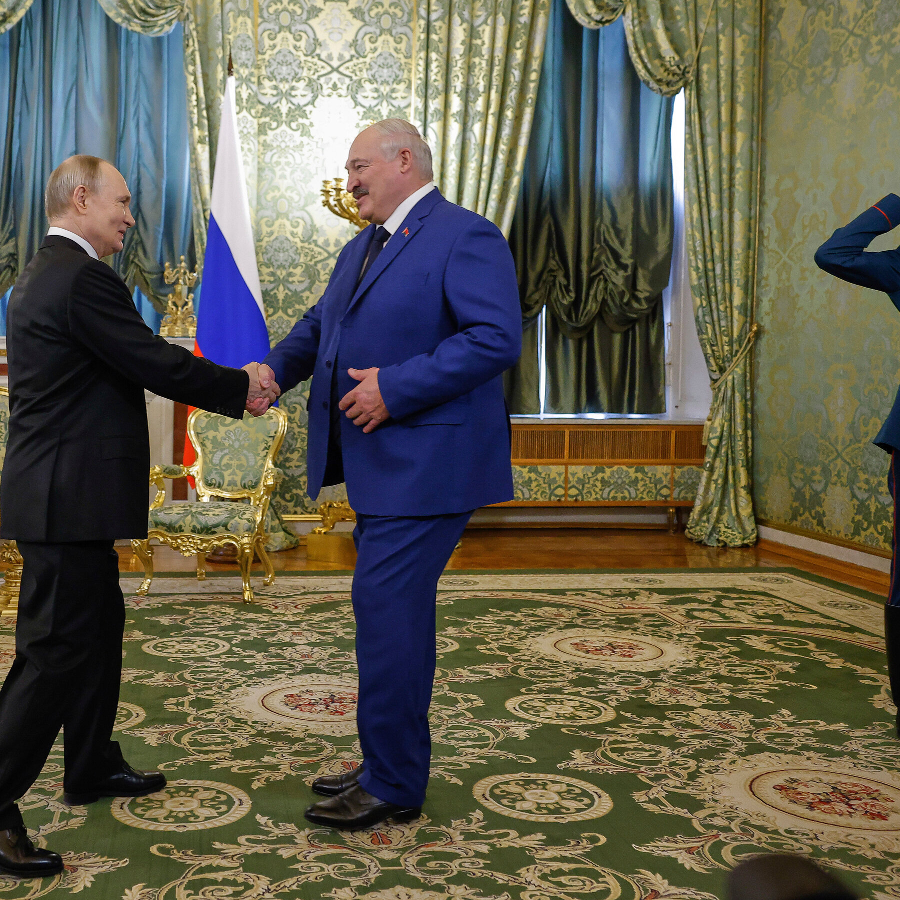 Putin, in No Hurry for Cease-Fire, Demands Ukrainian Concessions