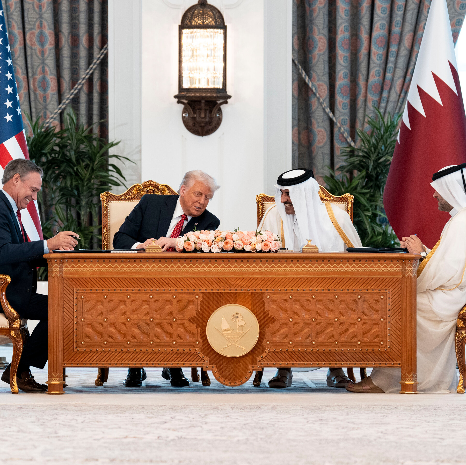 Qatar Airways to Buy 210 Boeing Jets