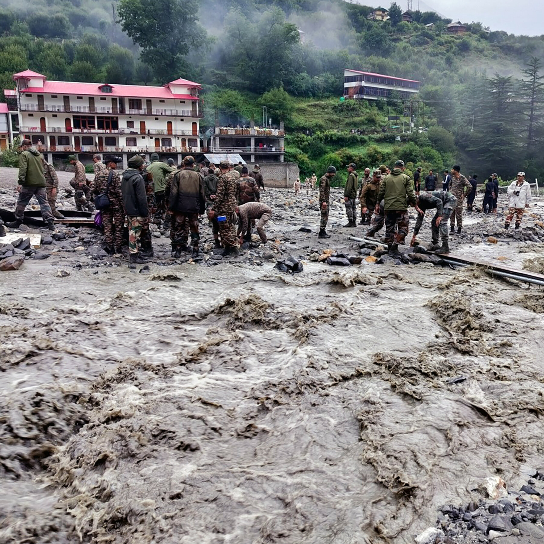 Rains and Broken Roads Complicate Flood Rescue in Indian Himalayas