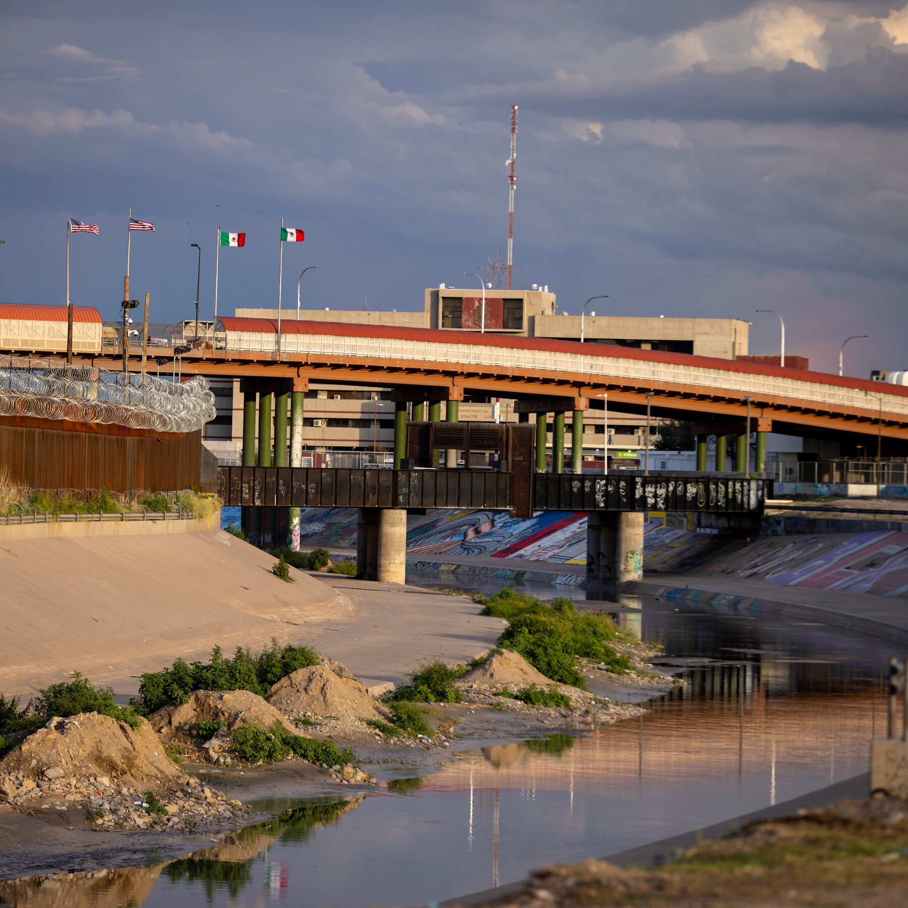 Relief at a Trade Hub on the Southern Border, but No End to Its Unease