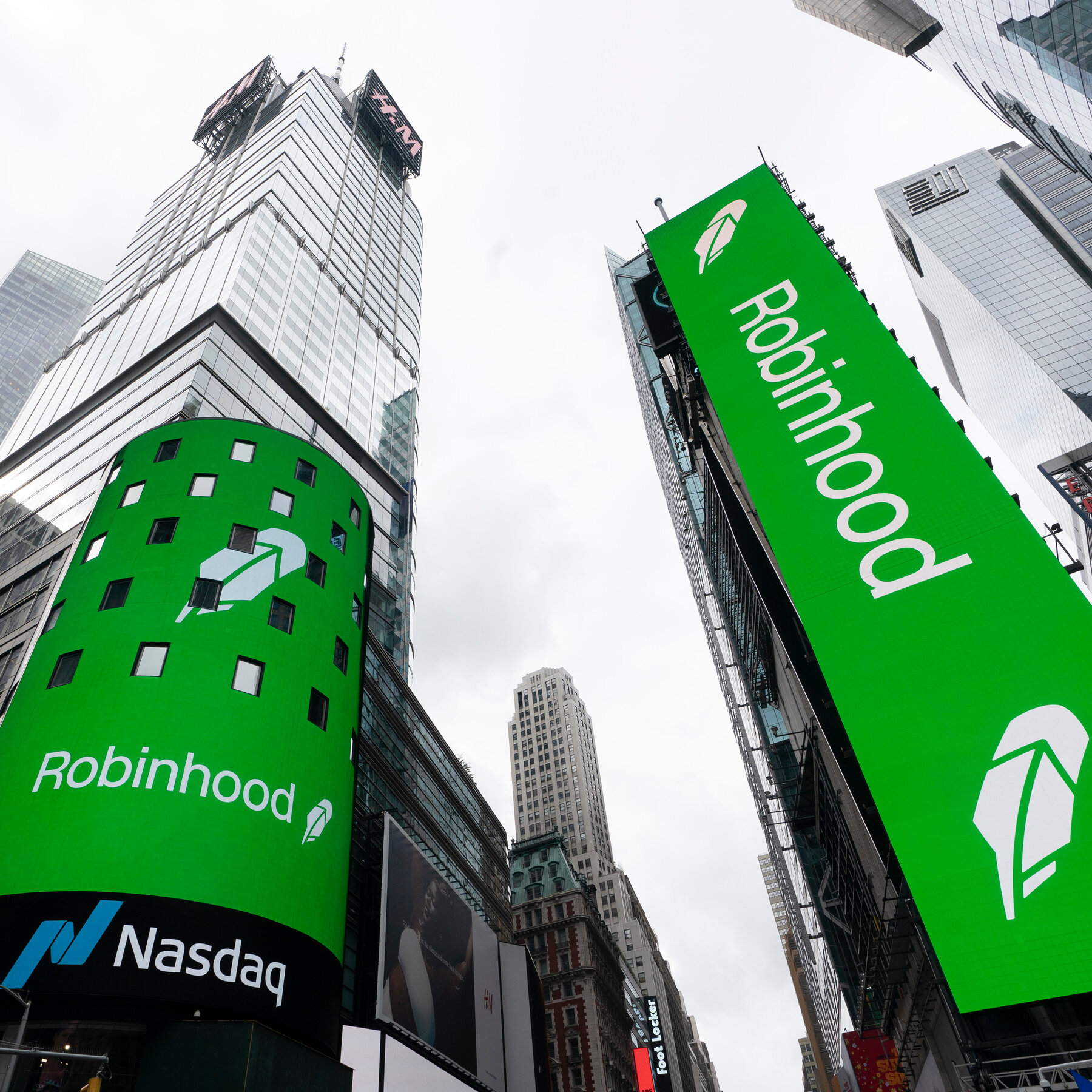Robinhood to Pay $45 Million Fine to Settle SEC Charges