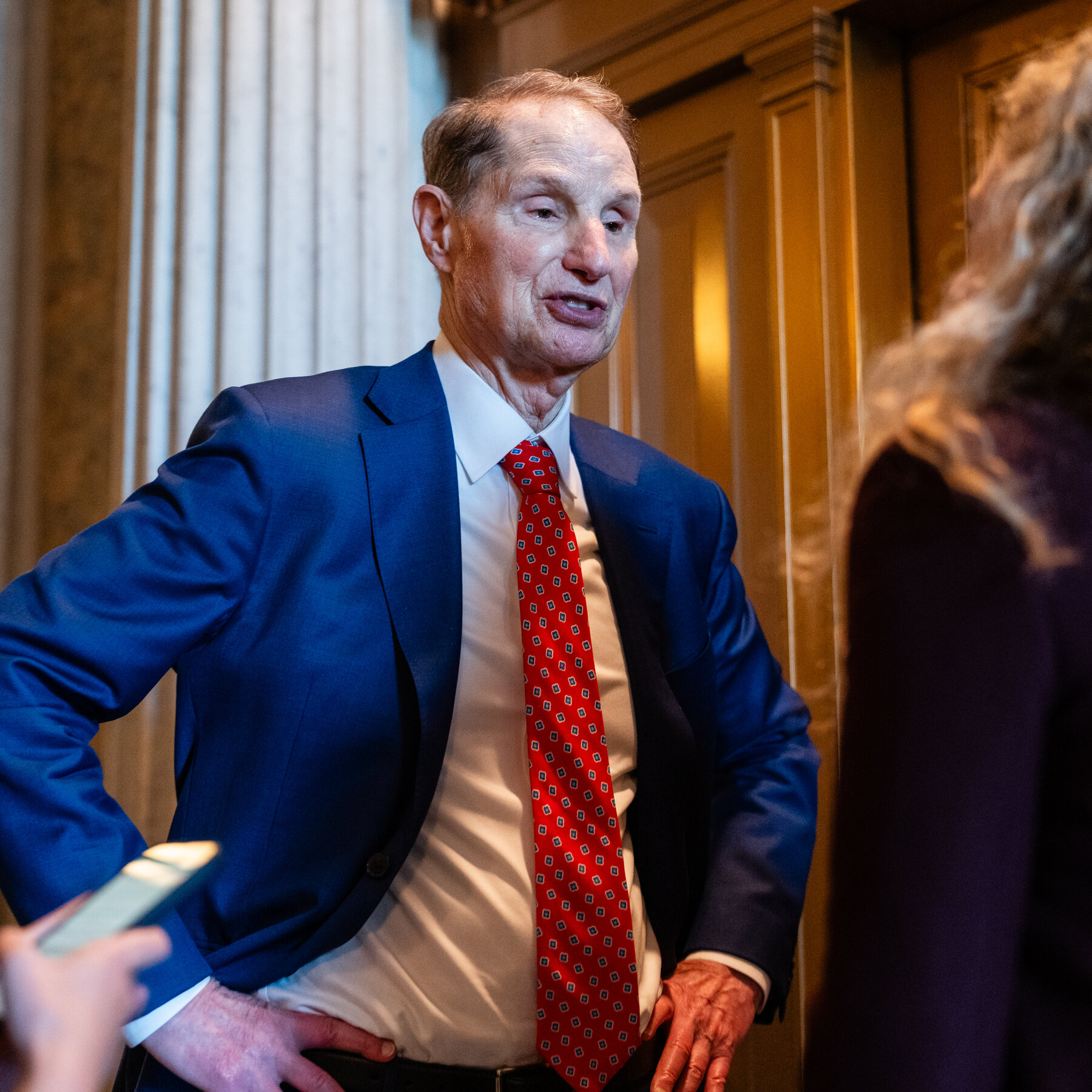 Ron Wyden, a Democrat, Won’t Let Go of the Jeffrey Epstein Case, Either