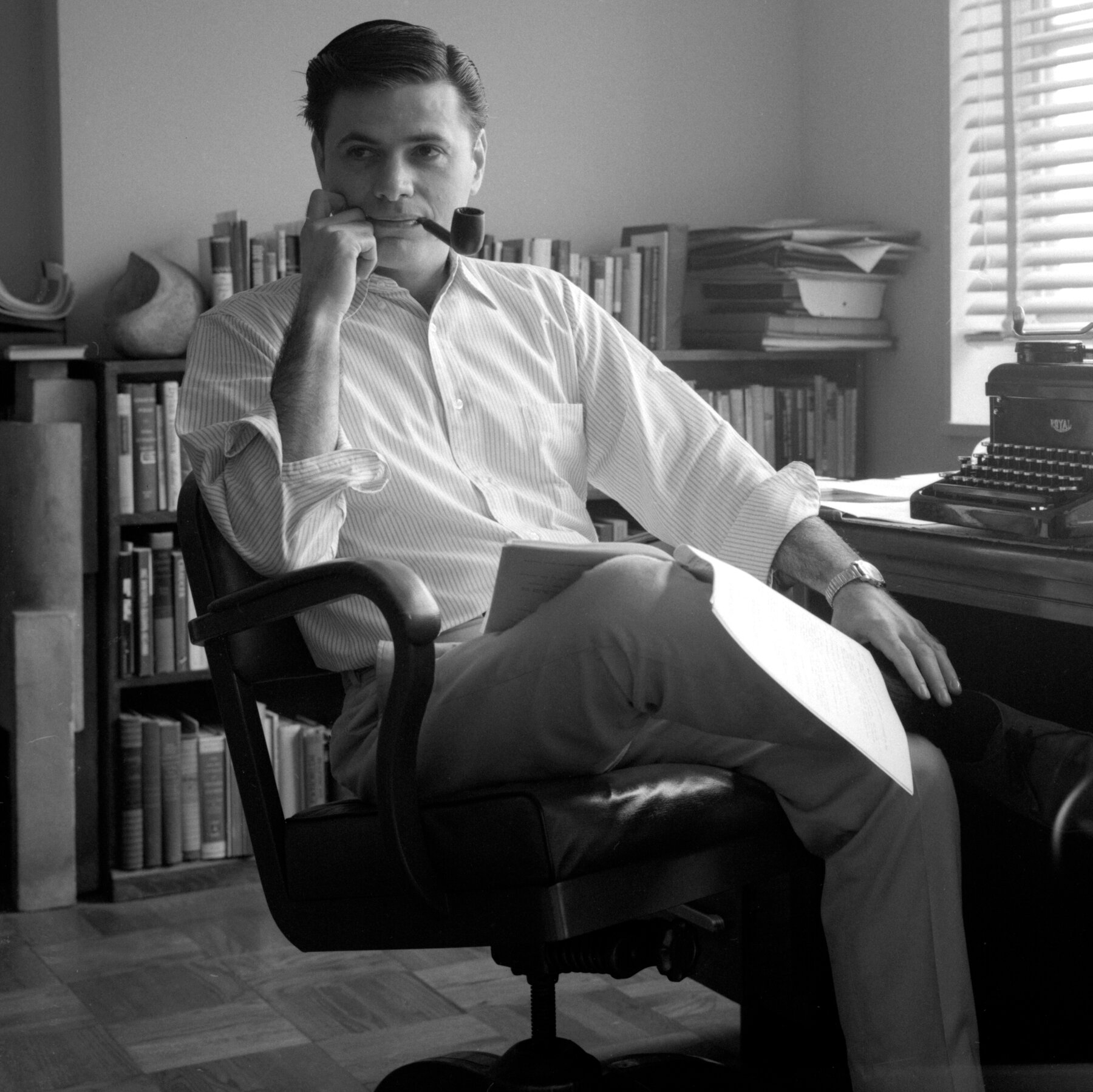 Ronald Ribman, 92, Dies; His Plays Mined the Absurdity of Existence