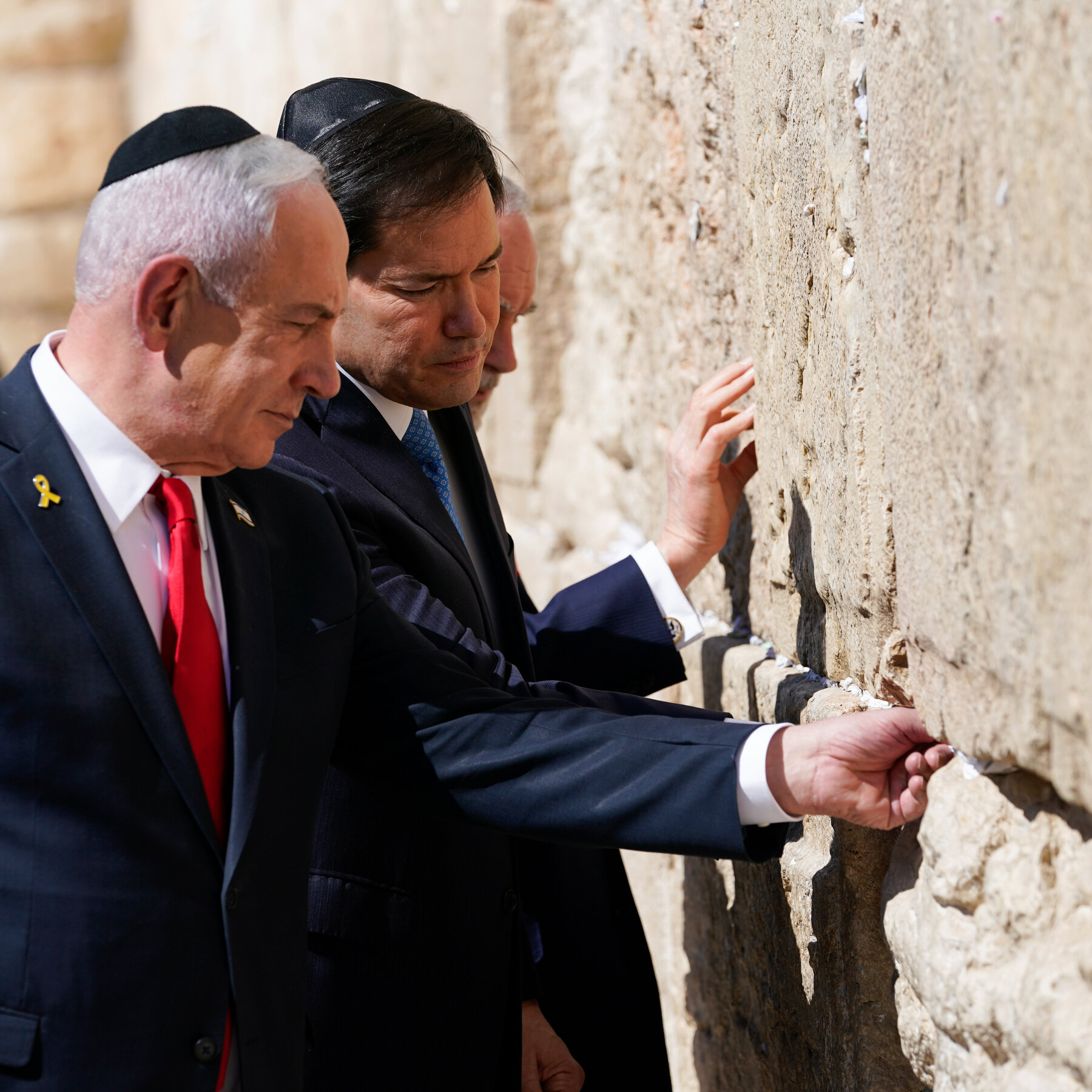 Rubio arrives in Israel and meets Netanyahu at Jerusalem’s Western Wall