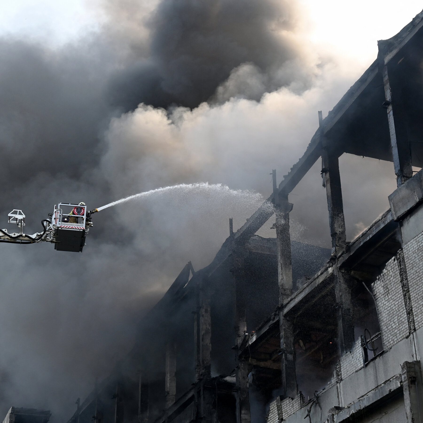 Russia Pummels Kharkiv With Drones and Bombs, Ukraine Says