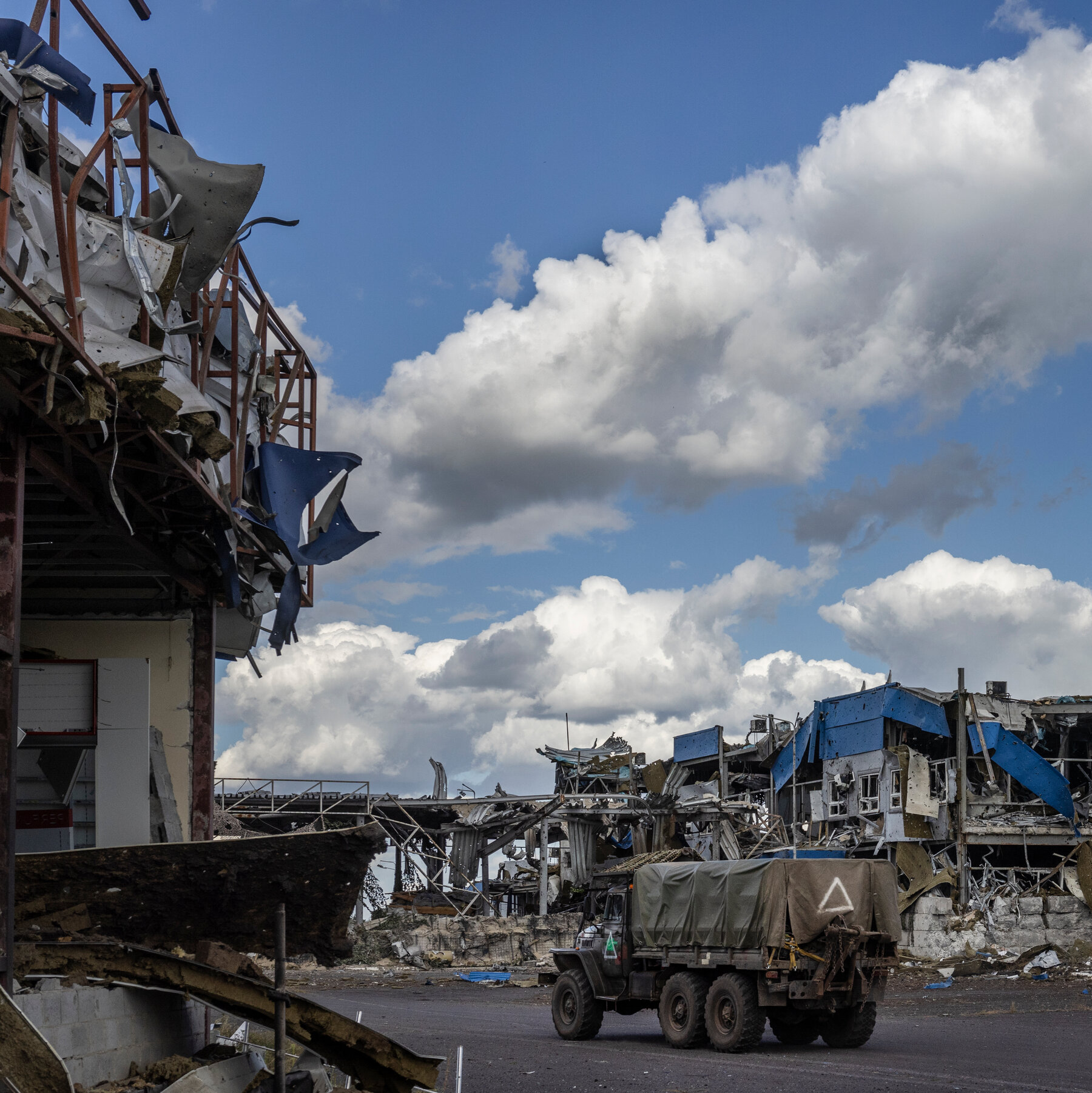 Russia Says It Has Retaken Key Kursk Town From Ukraine