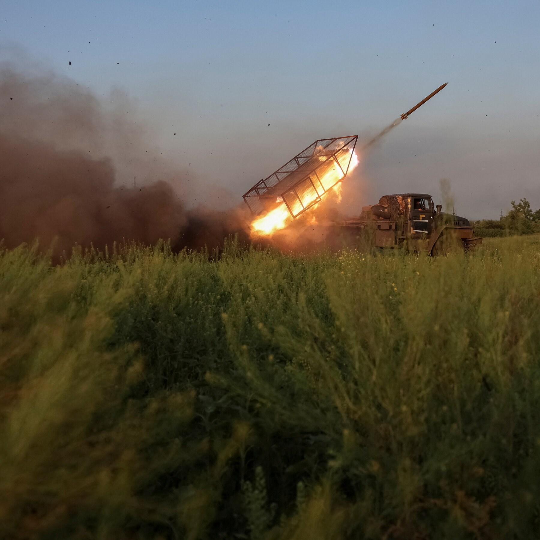 Russia’s Summer Offensive in Ukraine Gains Ground With New Tactics
