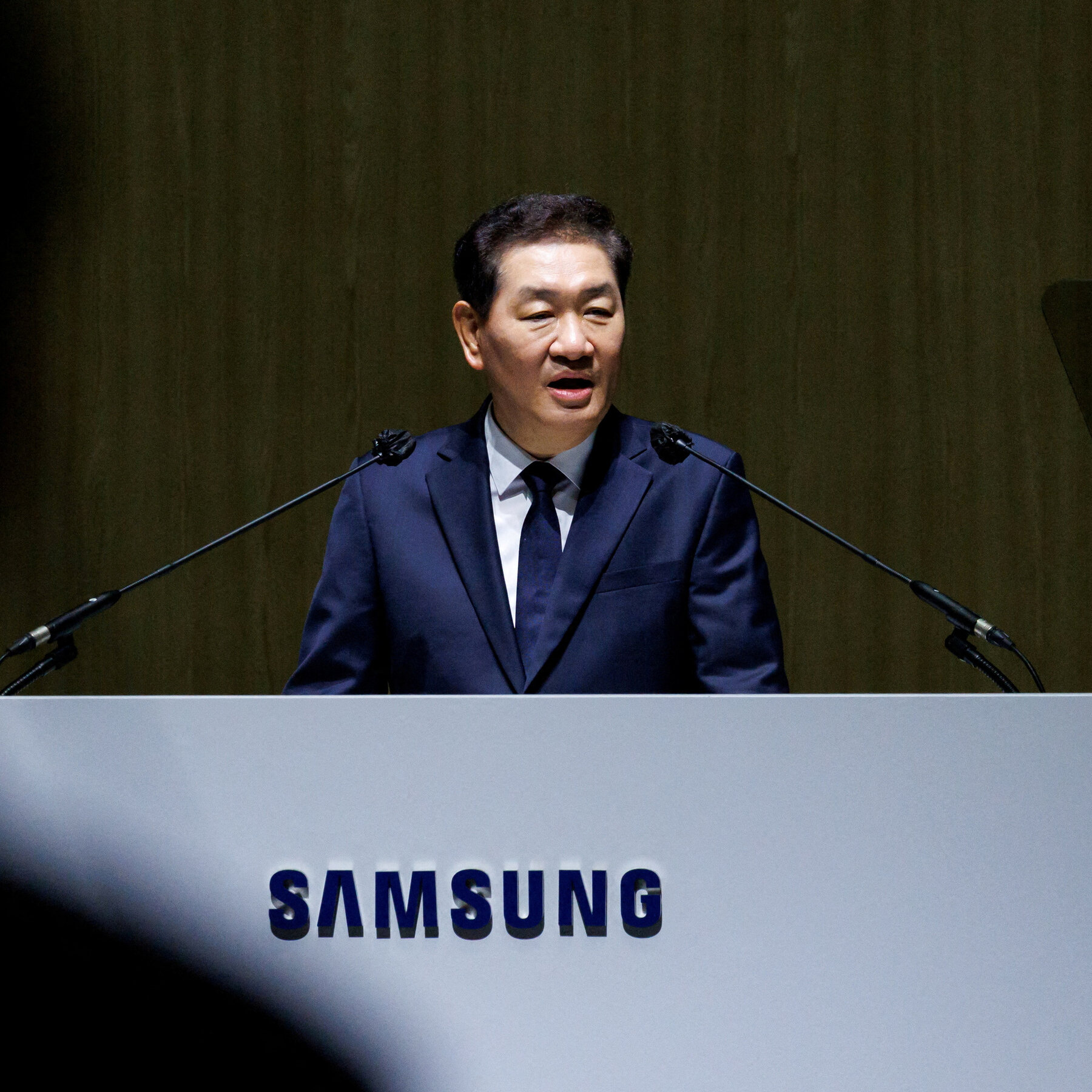 Samsung Electronics Executive Han Jong-Hee Dies at 63