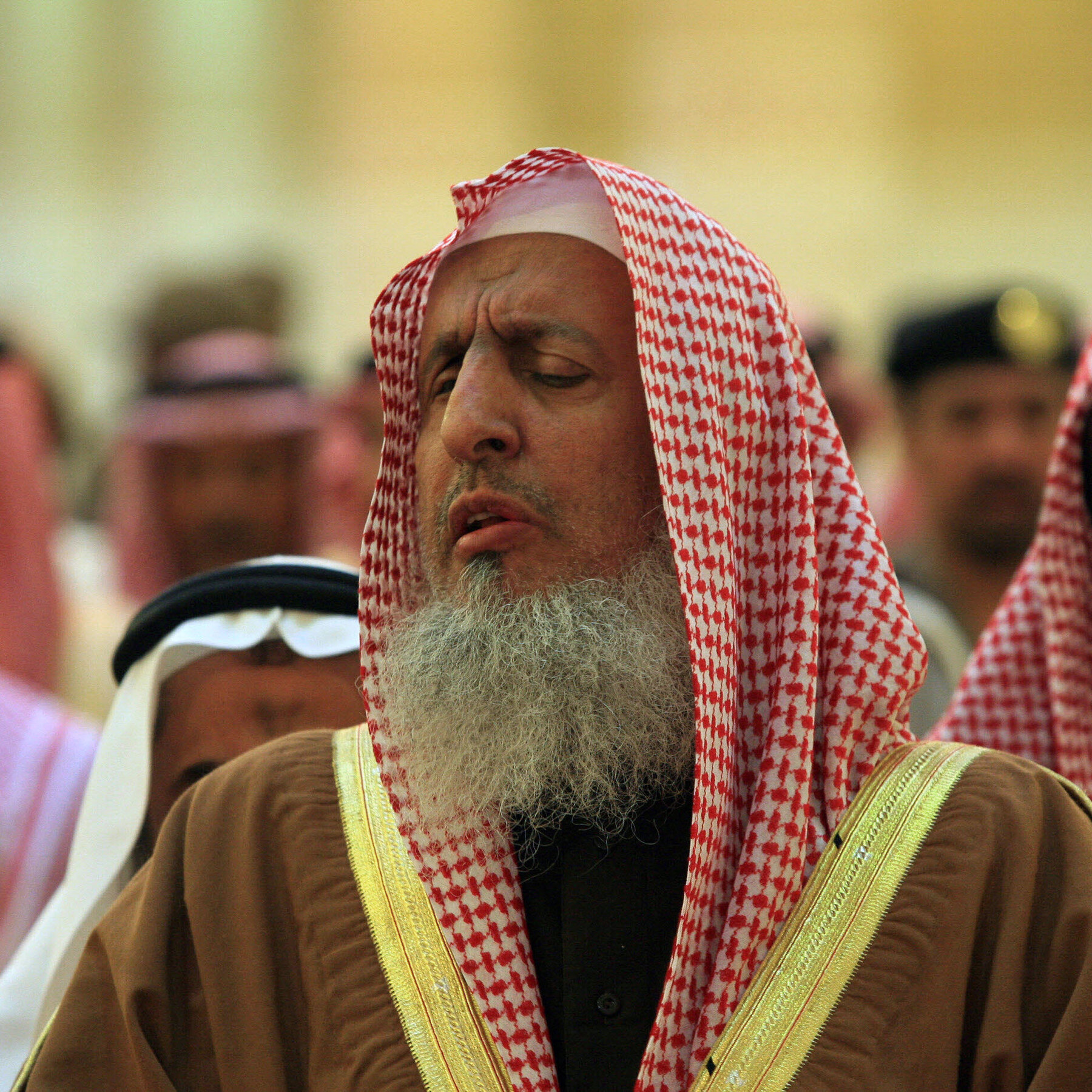Saudi Grand Mufti, an Archconservative in a Changing Kingdom, Dies