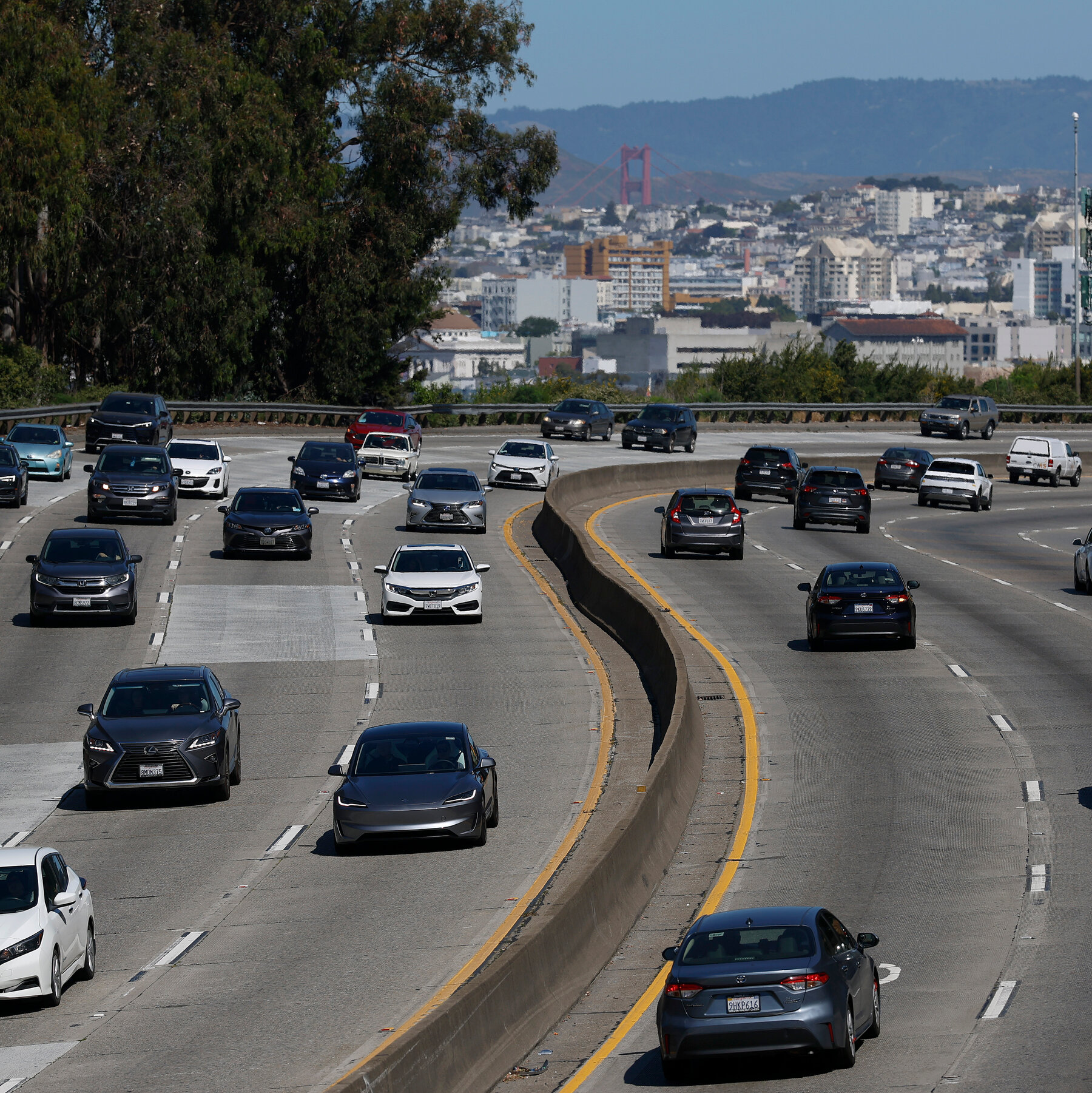 Senate Republicans Kill California’s Ban on Gas-Powered Cars