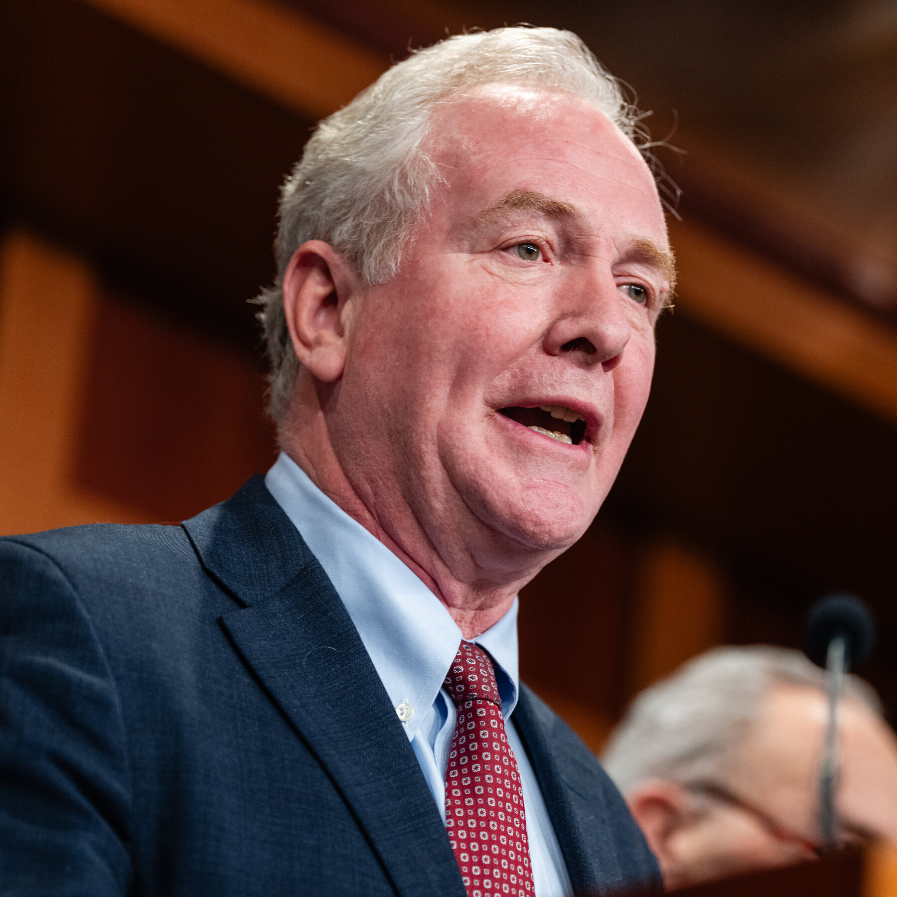 Senator Chris Van Hollen Heads to El Salvador to Check on Deported Immigrant