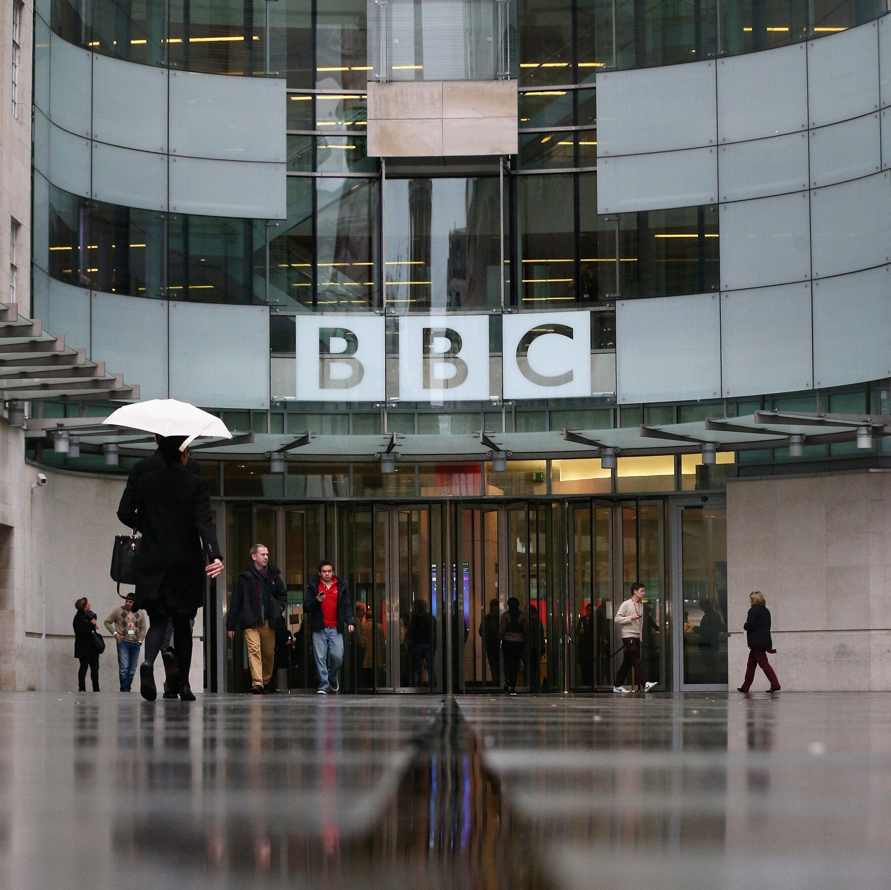Seven Days of Paralysis: Inside the BBC Crisis Over a Trump Documentary