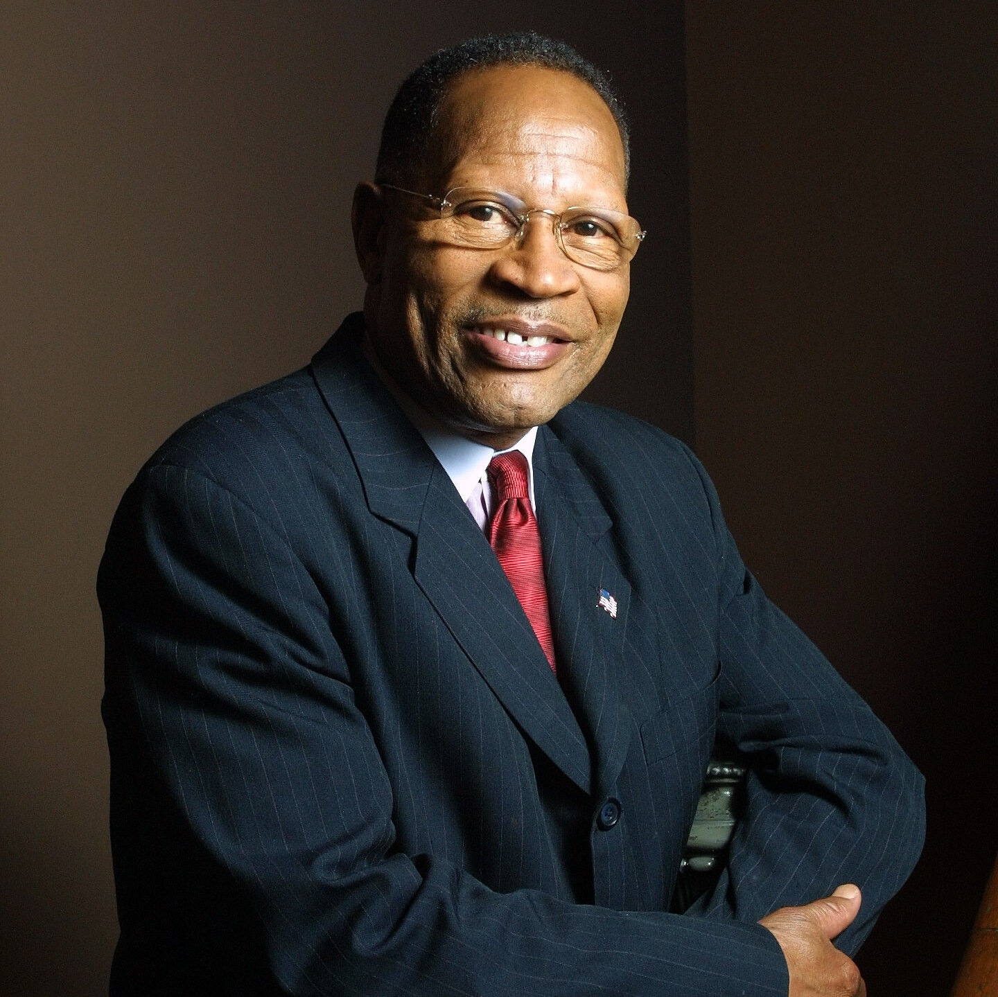 Sharpe James, Revitalizing Newark Mayor Convicted of Corruption, Dies at 89