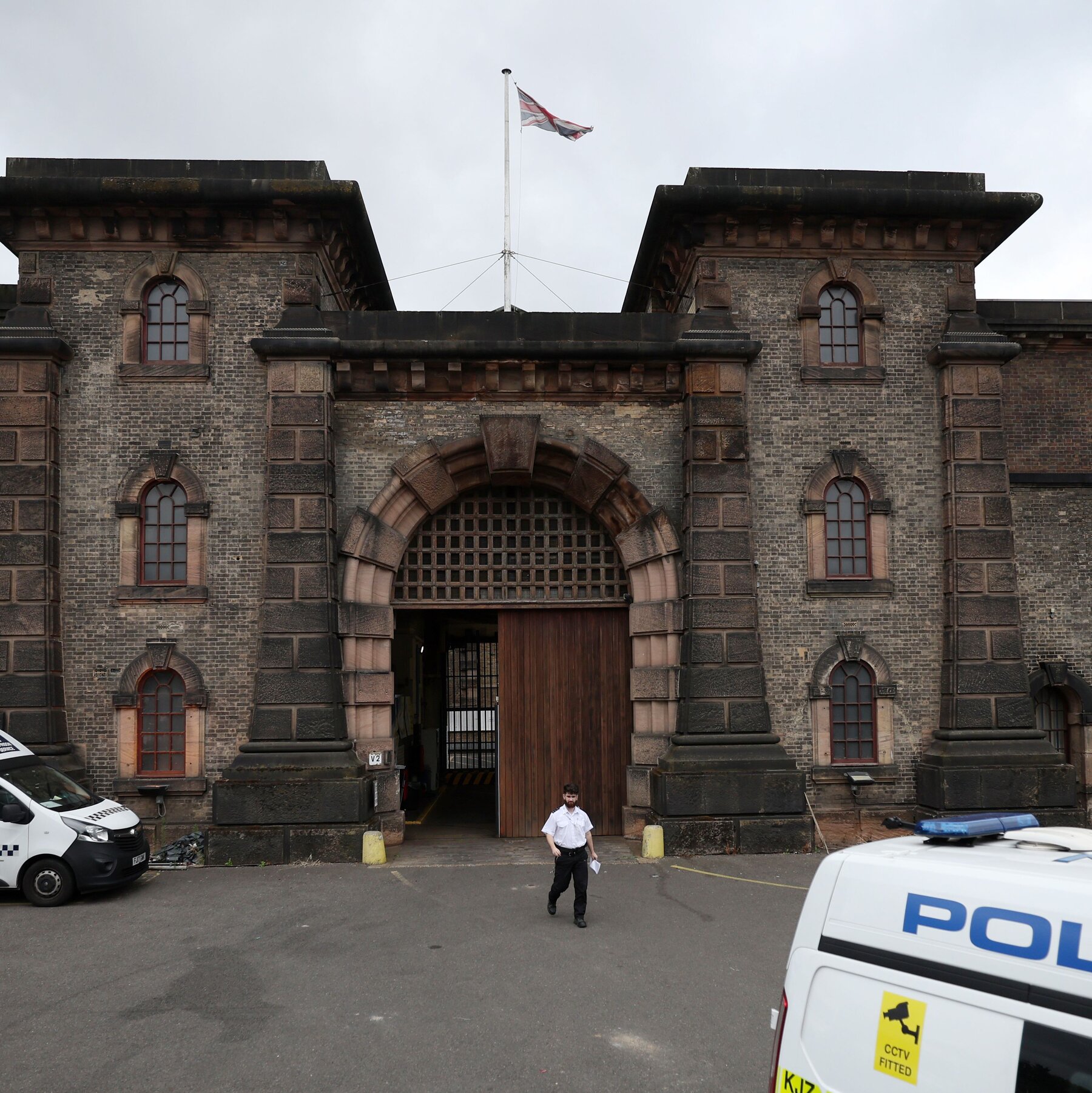 Short of Prison Space, U.K. Looks to U.S. Model of Time Off for Good Conduct