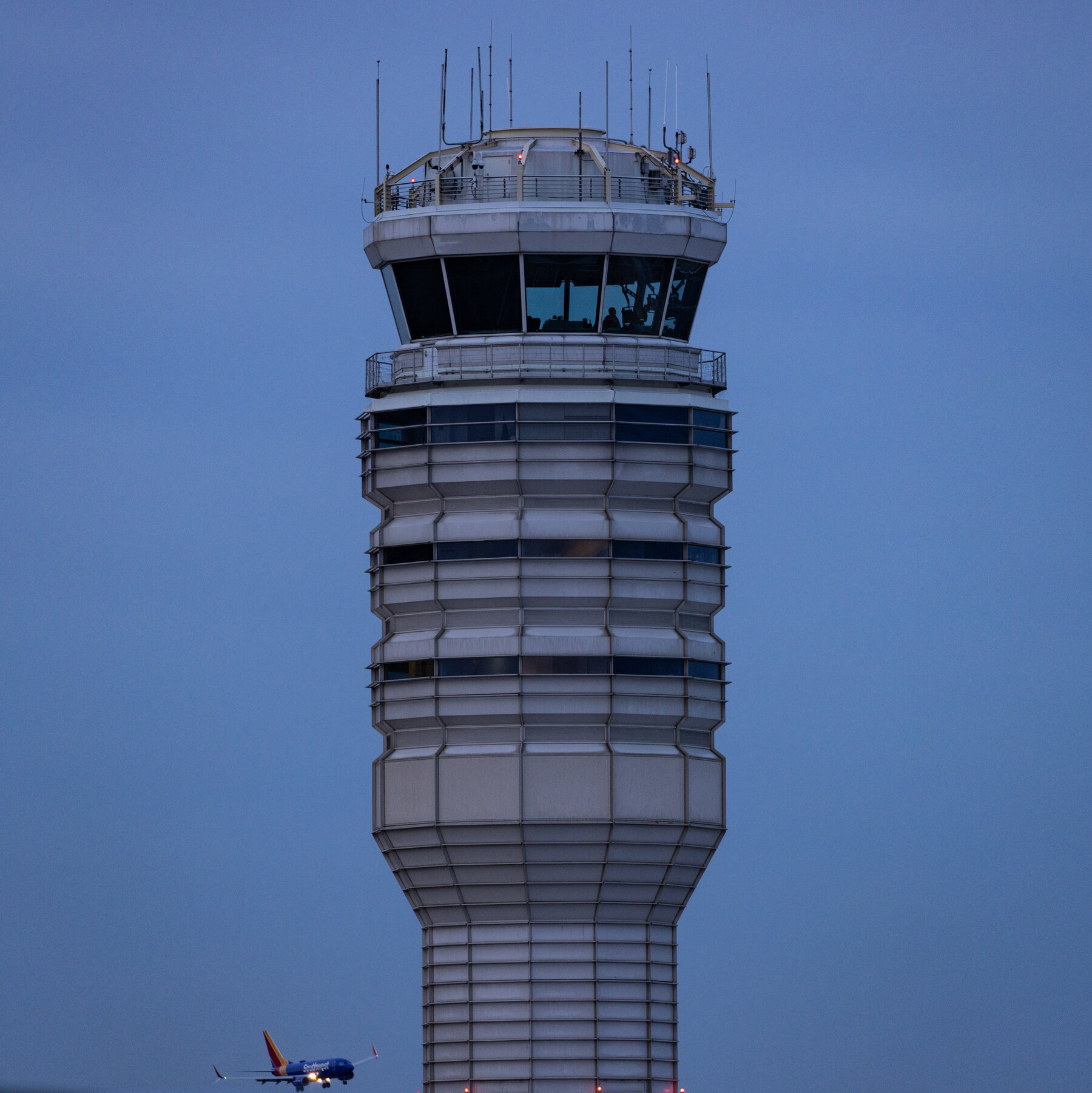 Shutdown Makes Air Travel System ‘Less Safe,’ Air Traffic Controllers Say