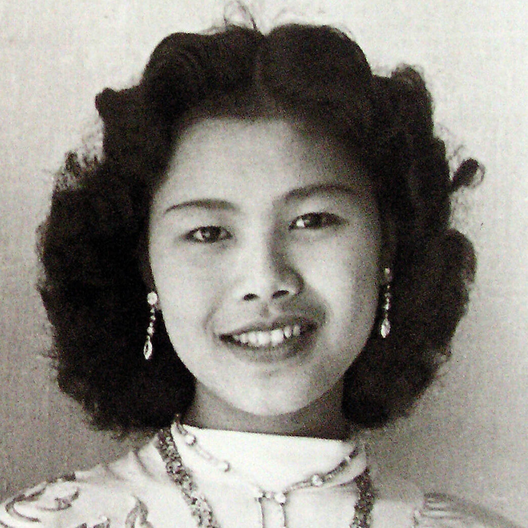 Sirikit, Glamorous Former Queen of Thailand Who Wielded Power, Dies at 93