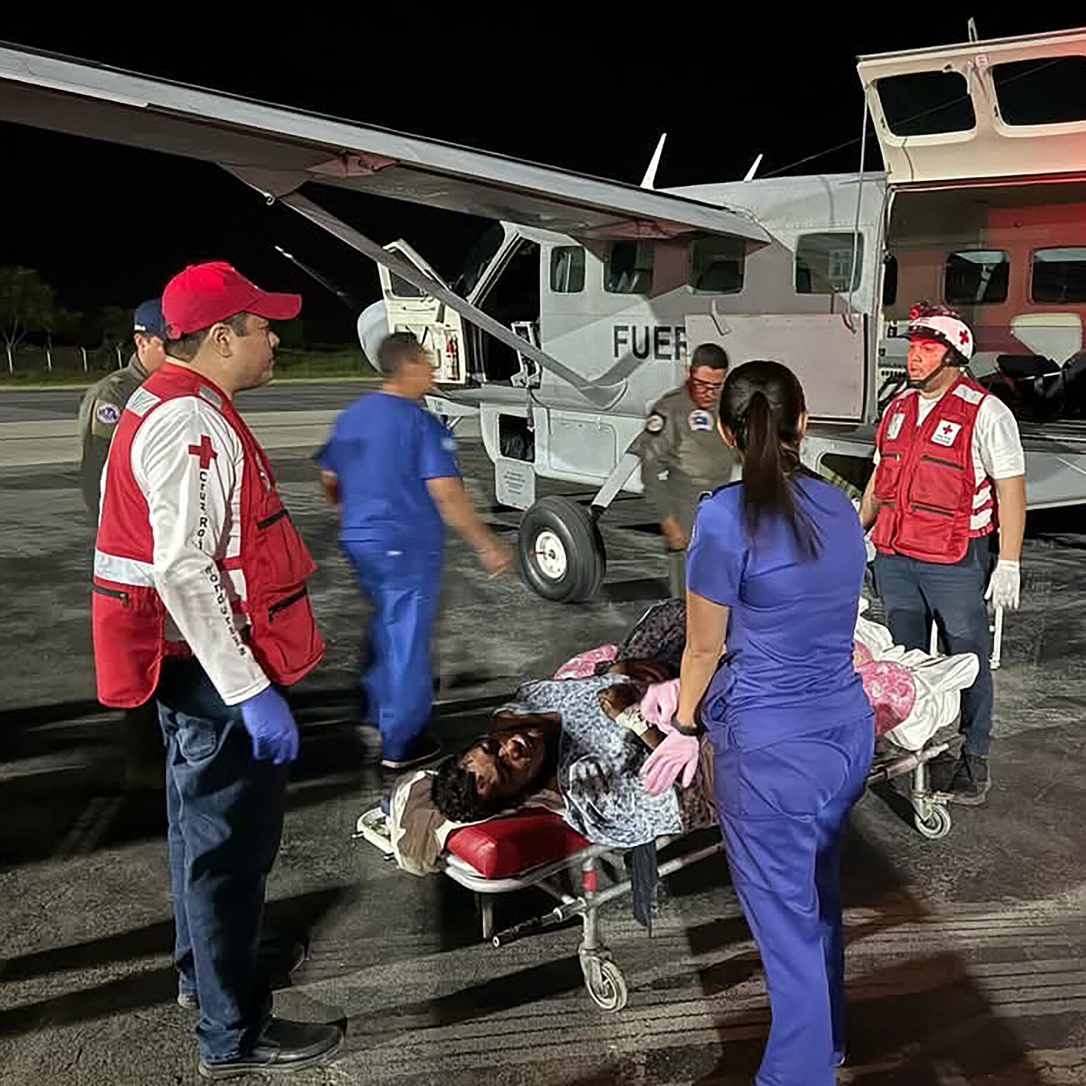 Small Plane Crashes Off Roatán Island in Honduras, Killing 12