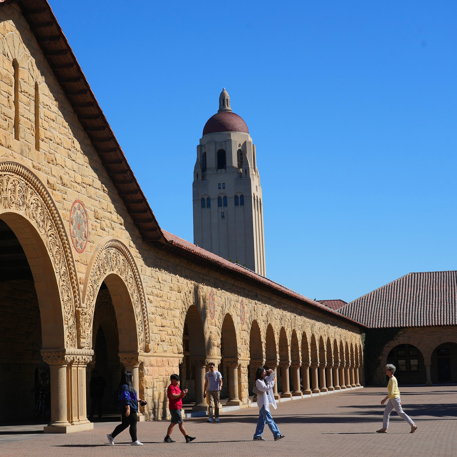 Stanford Newspaper Challenges Legal Basis for Student Deportations