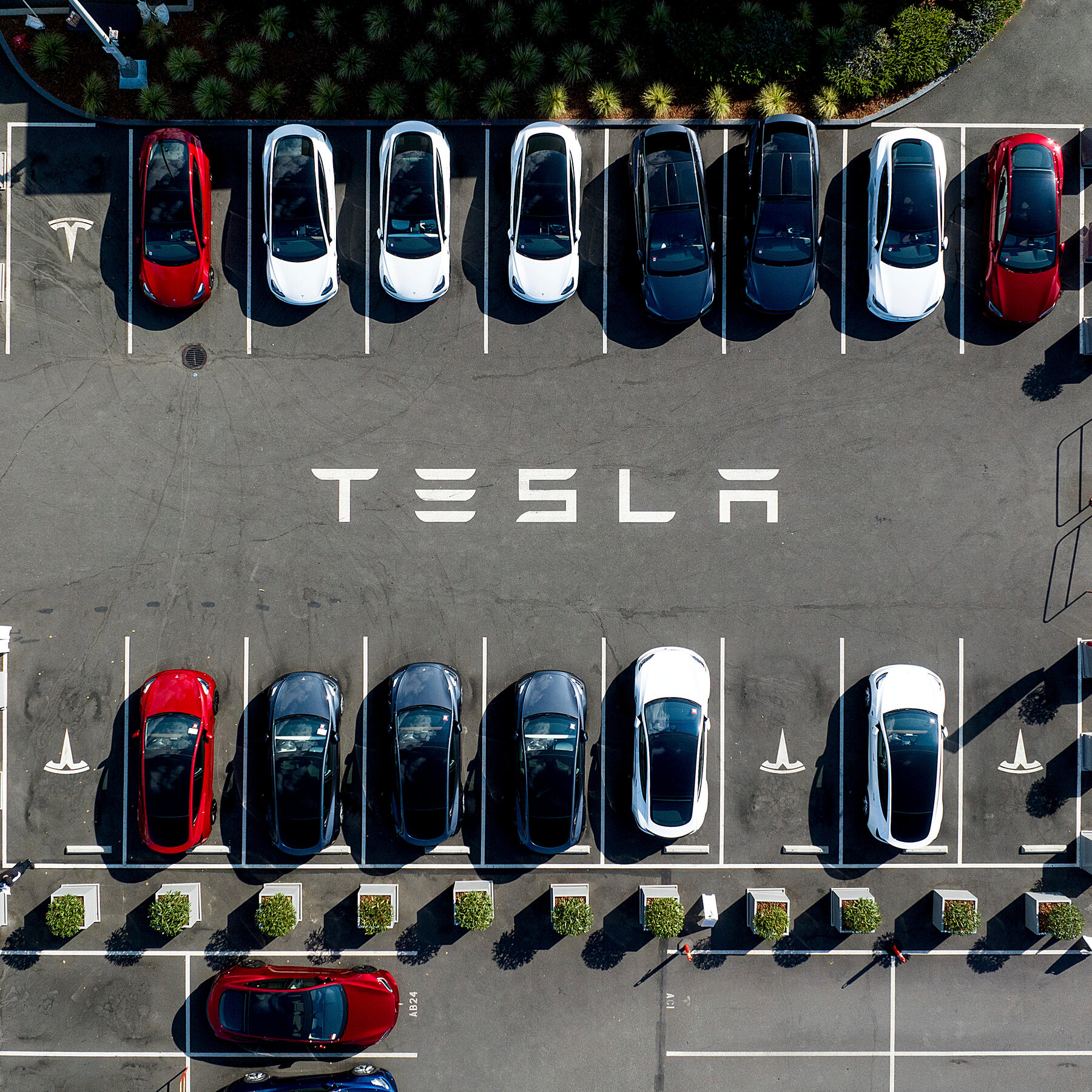 State Department Revises Plan to Buy Armored Teslas