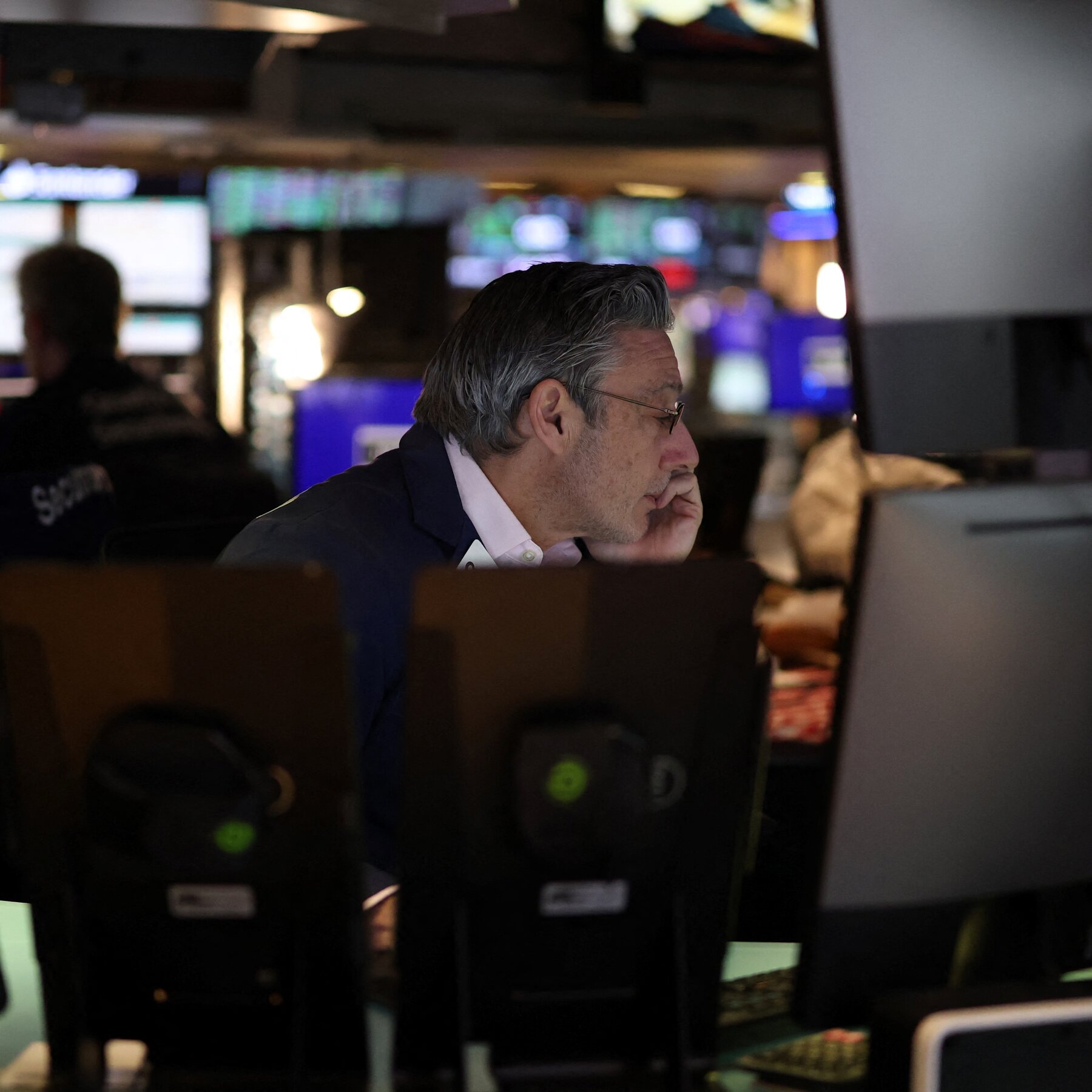 Stocks Stall as China Calls Reports of U.S. Tariff Talks ‘Baseless’