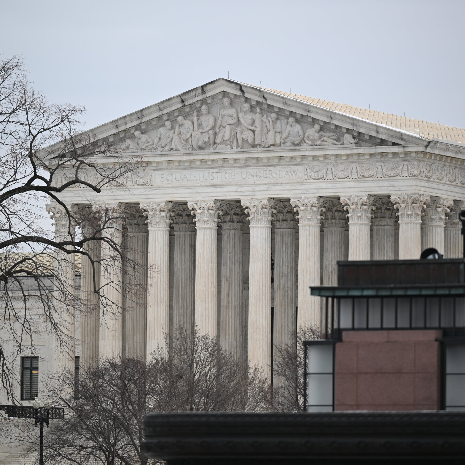 Supreme Court Seems Ready to Reject Limit on Excessive-Force Suits Against Police Officers