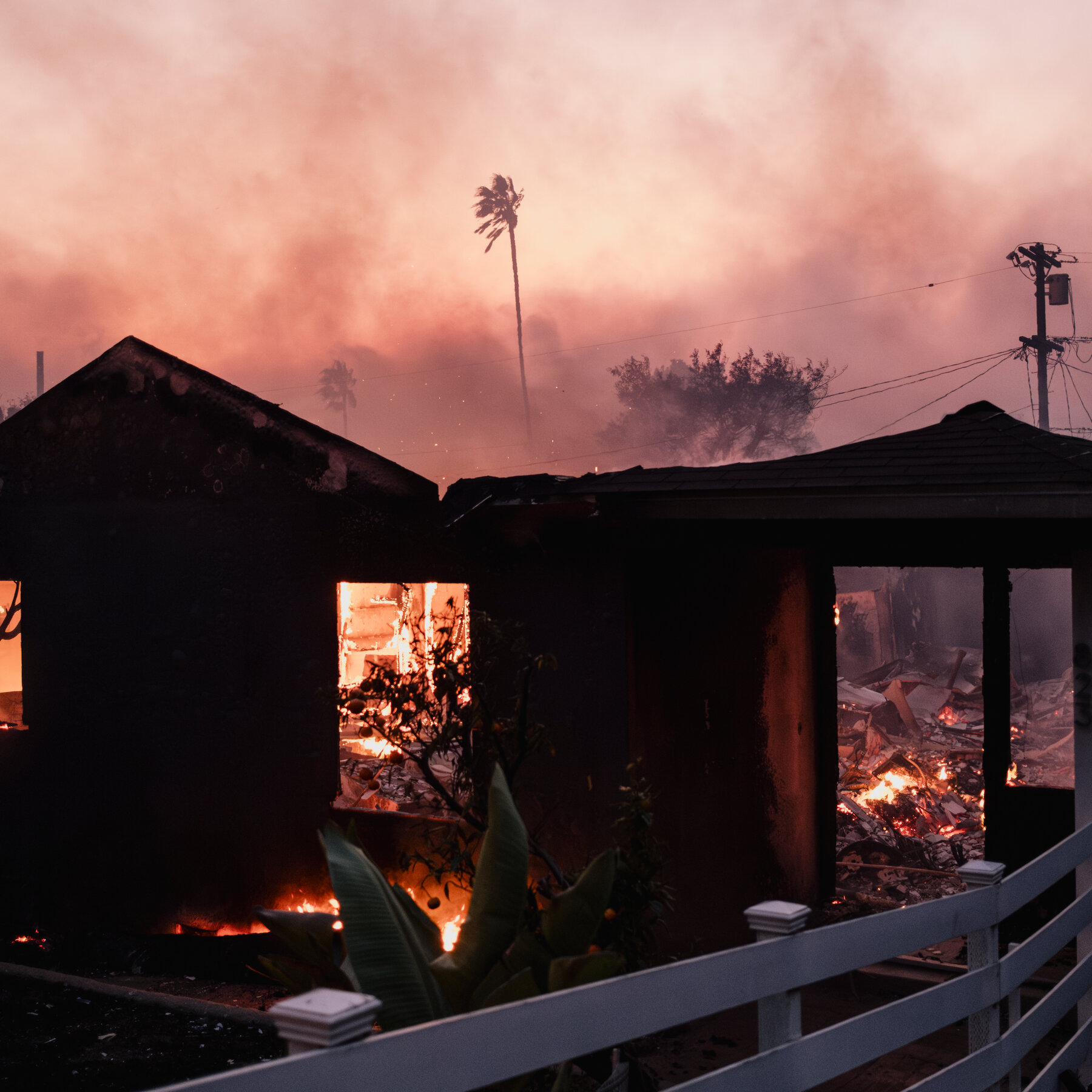 Suspect in Palisades Fire Pleads Not Guilty to Setting Blaze