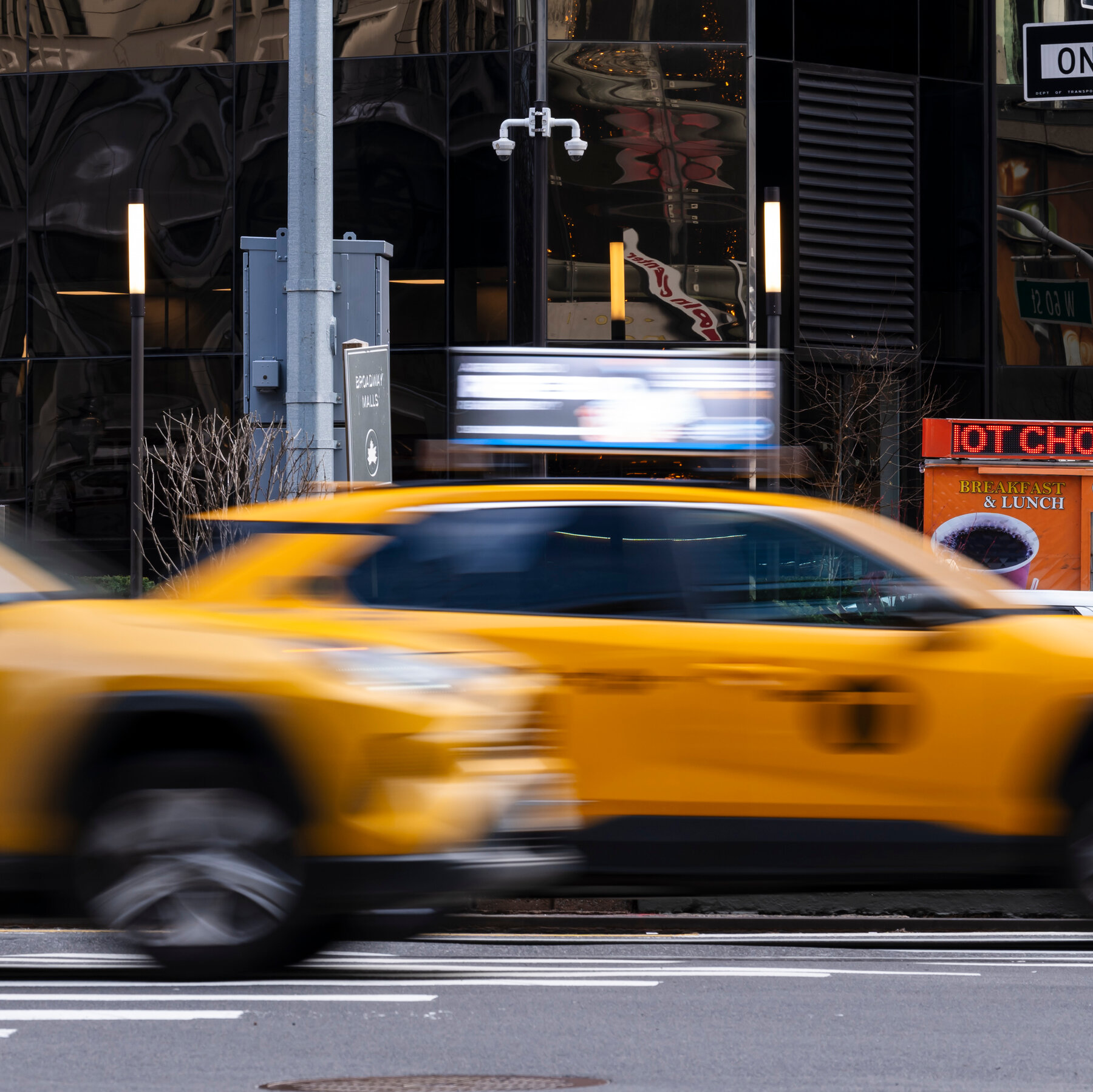 Taxi Driver Runs Over Man Who Once Escaped Custody on a City Bus