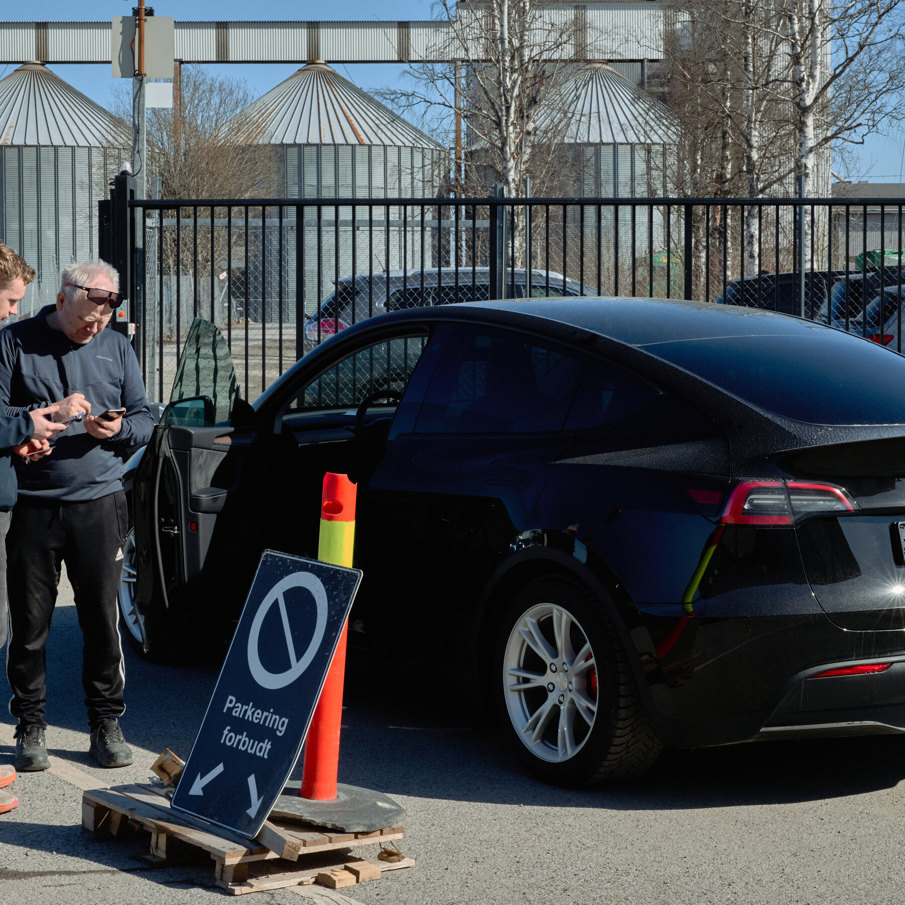 Tesla Sales Fall in Germany and U.K. to Lowest Point in 2 Years