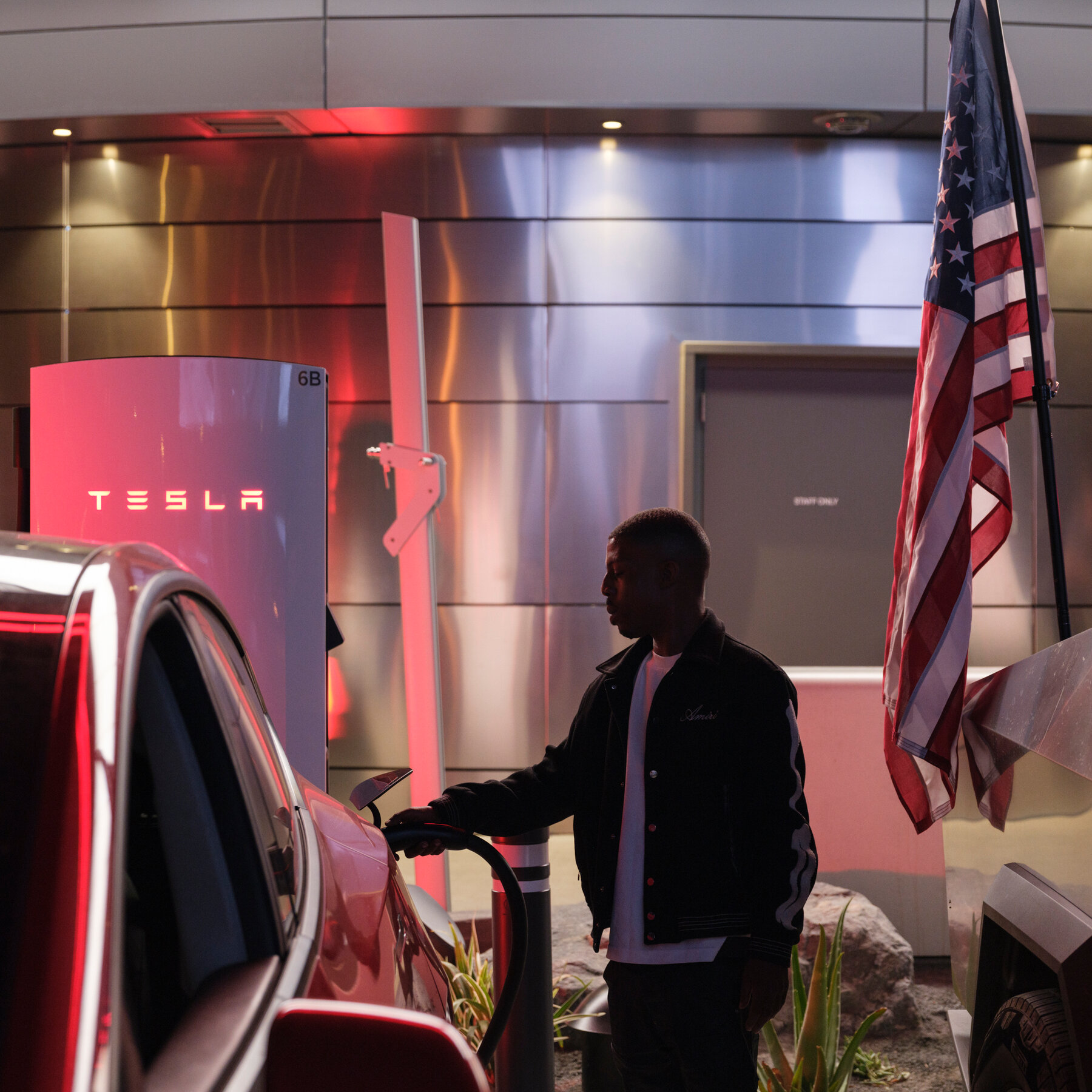 Tesla’s Car Sales Rose 7% as U.S. E.V. Tax Credit Was Ending