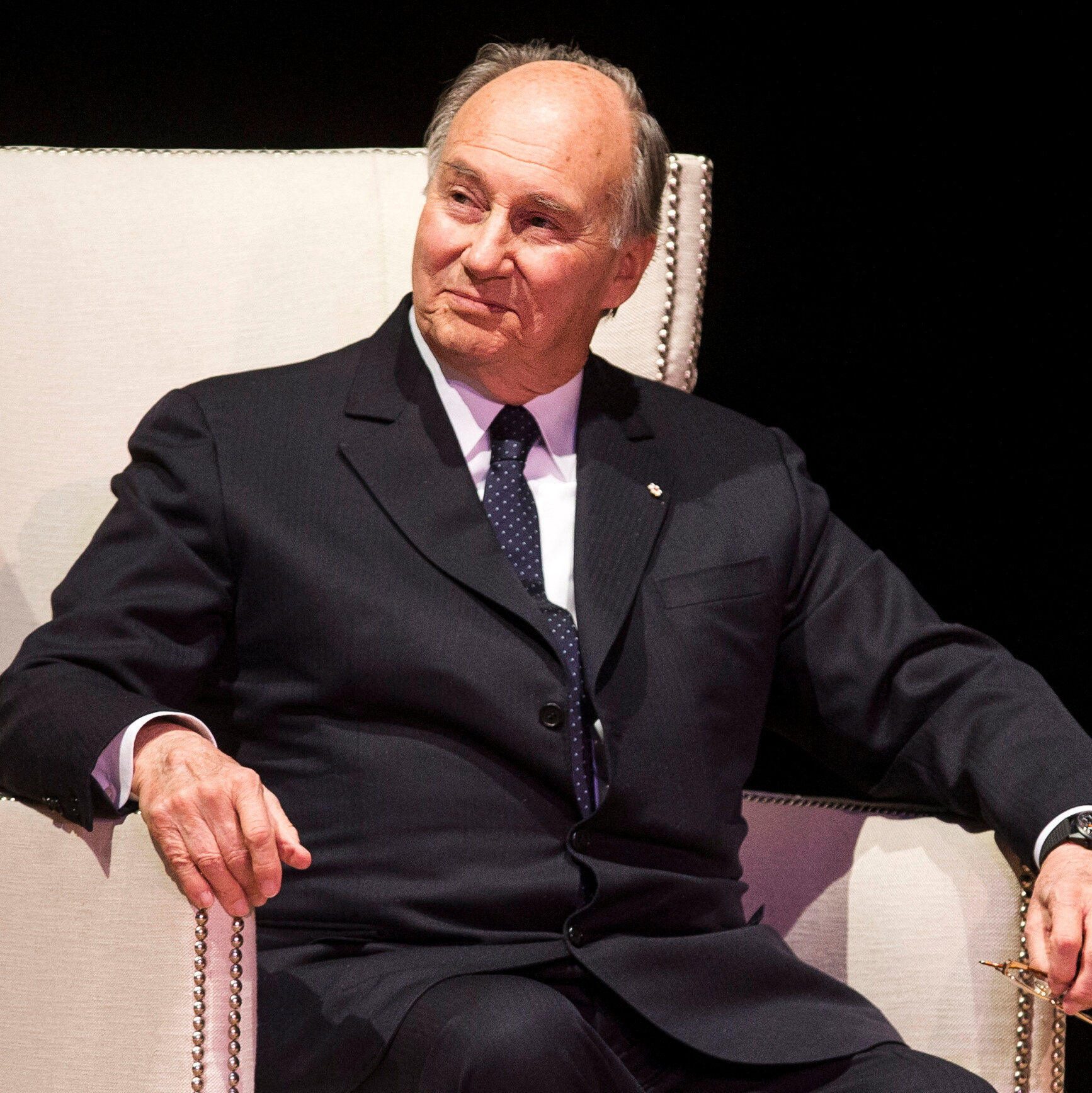 The Aga Khan IV, Wealthy Leader of the Ismaili Muslims, Dies at 88