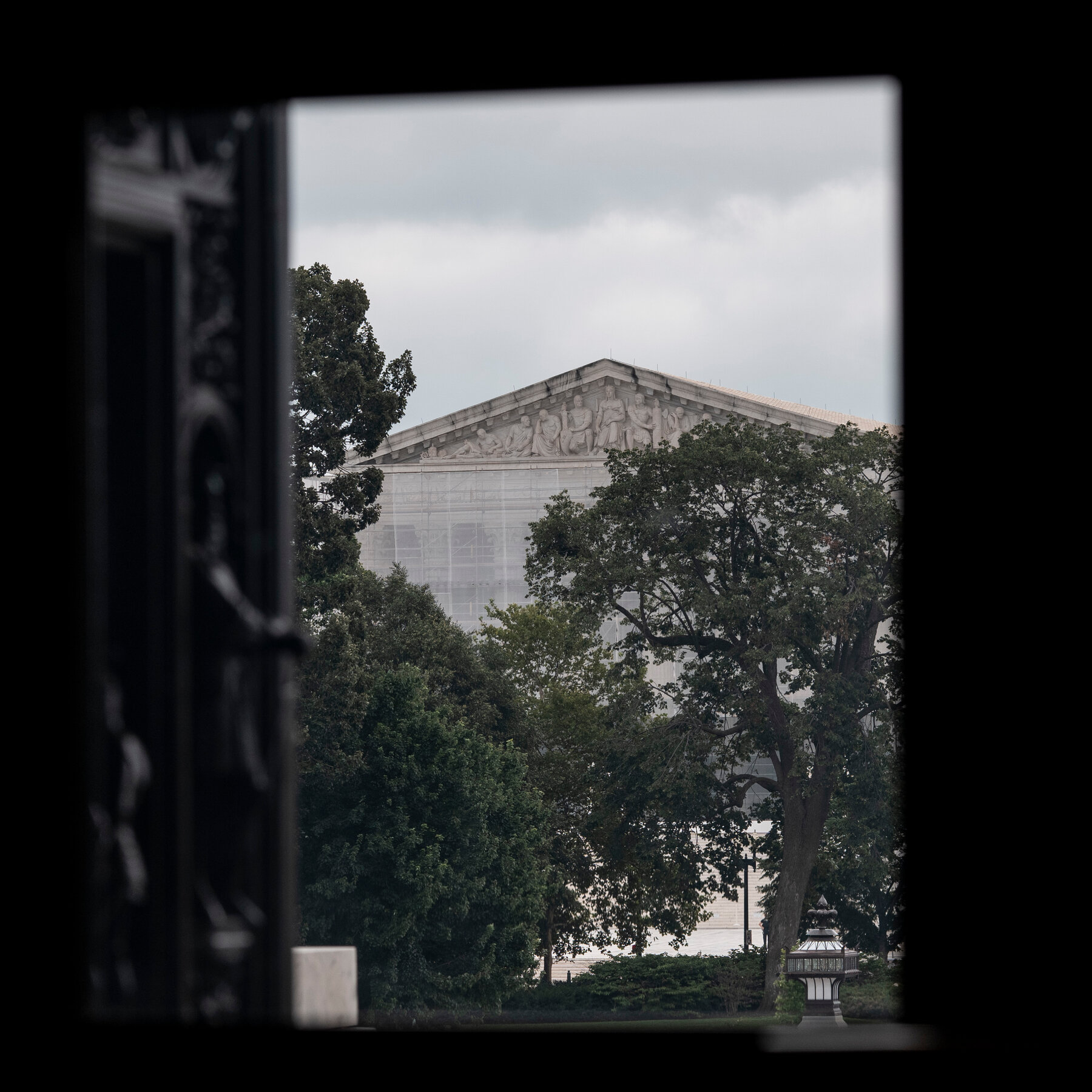 The Justice Dept. Wants to Interview Ghislaine Maxwell, While Opposing Her Appeal