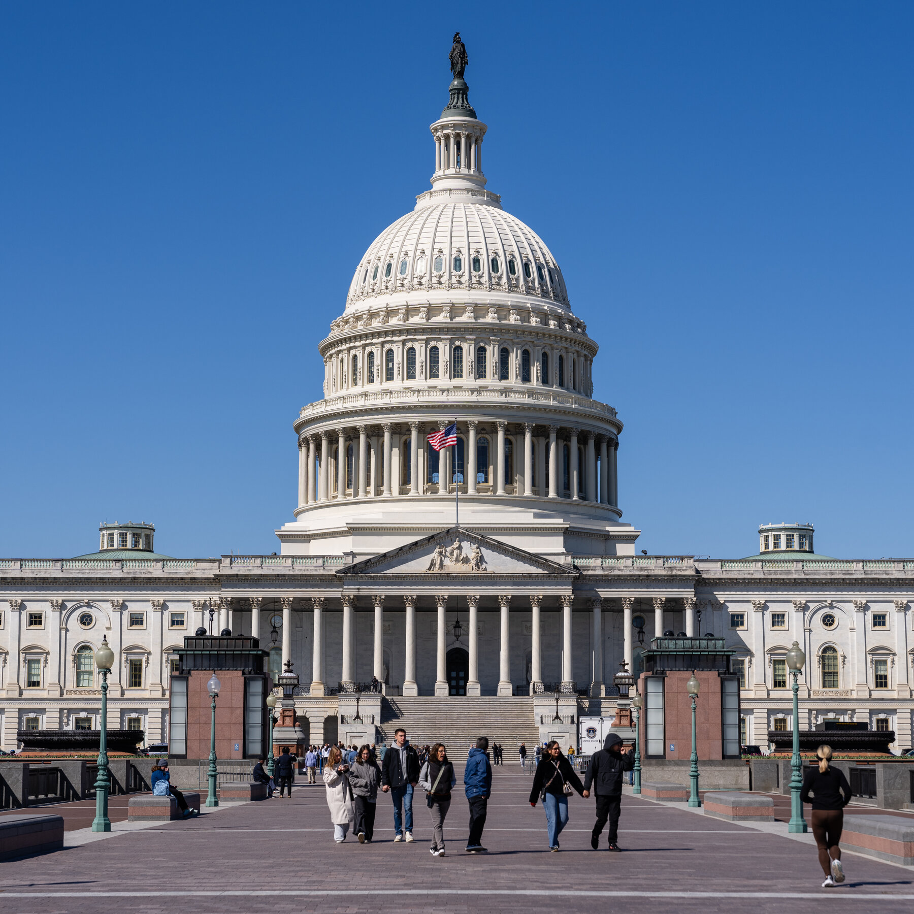 The Senate votes to overturn a rule limiting bank overdraft fees to $5.