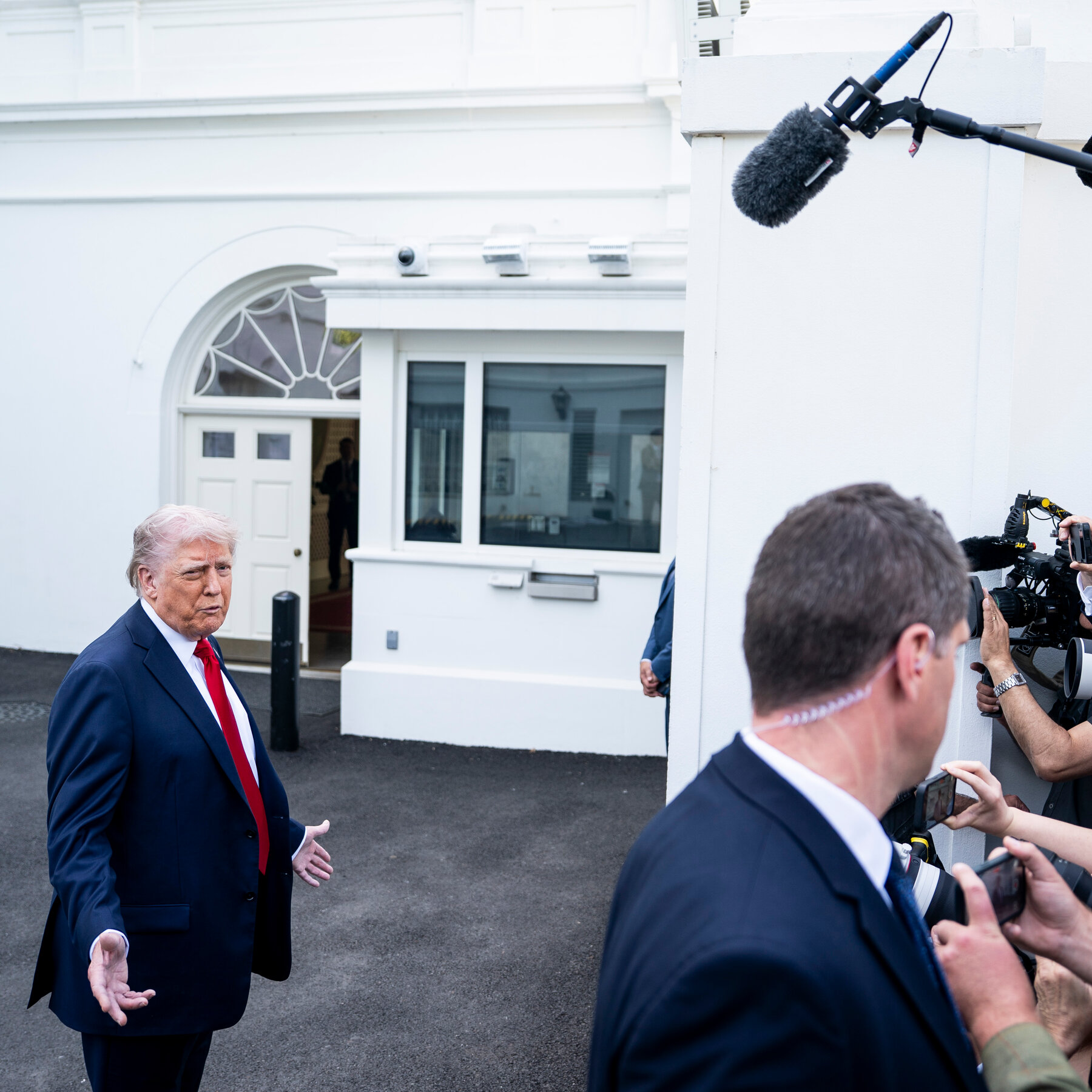 Thursday Briefing: Trump Lashes Out at Zelensky