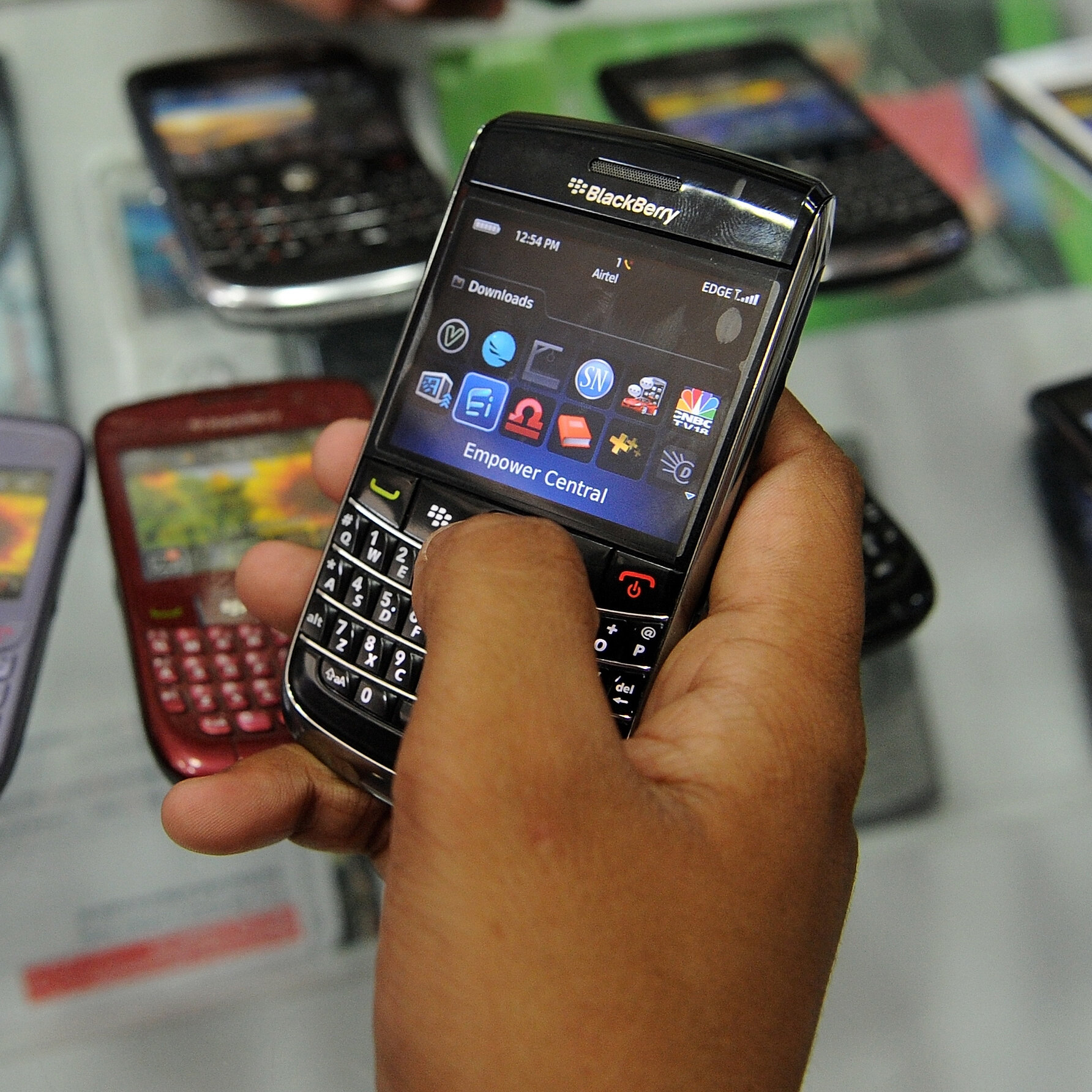 TikTok Users Call for Return of Blackberry and Other Retro Tech