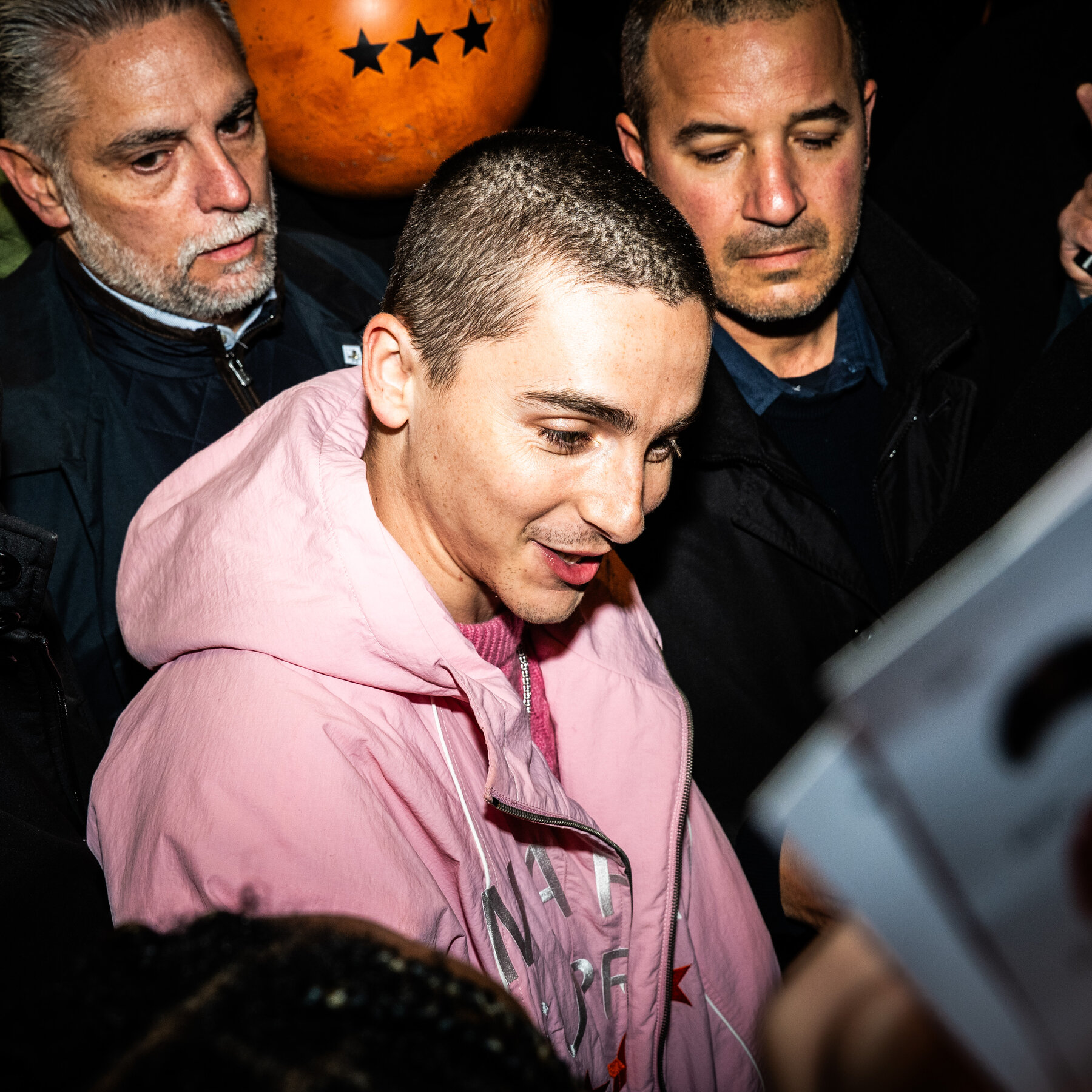 Timothée Chalamet Draws Huge Crowd for ‘Marty Supreme’ Merch Pop-Up