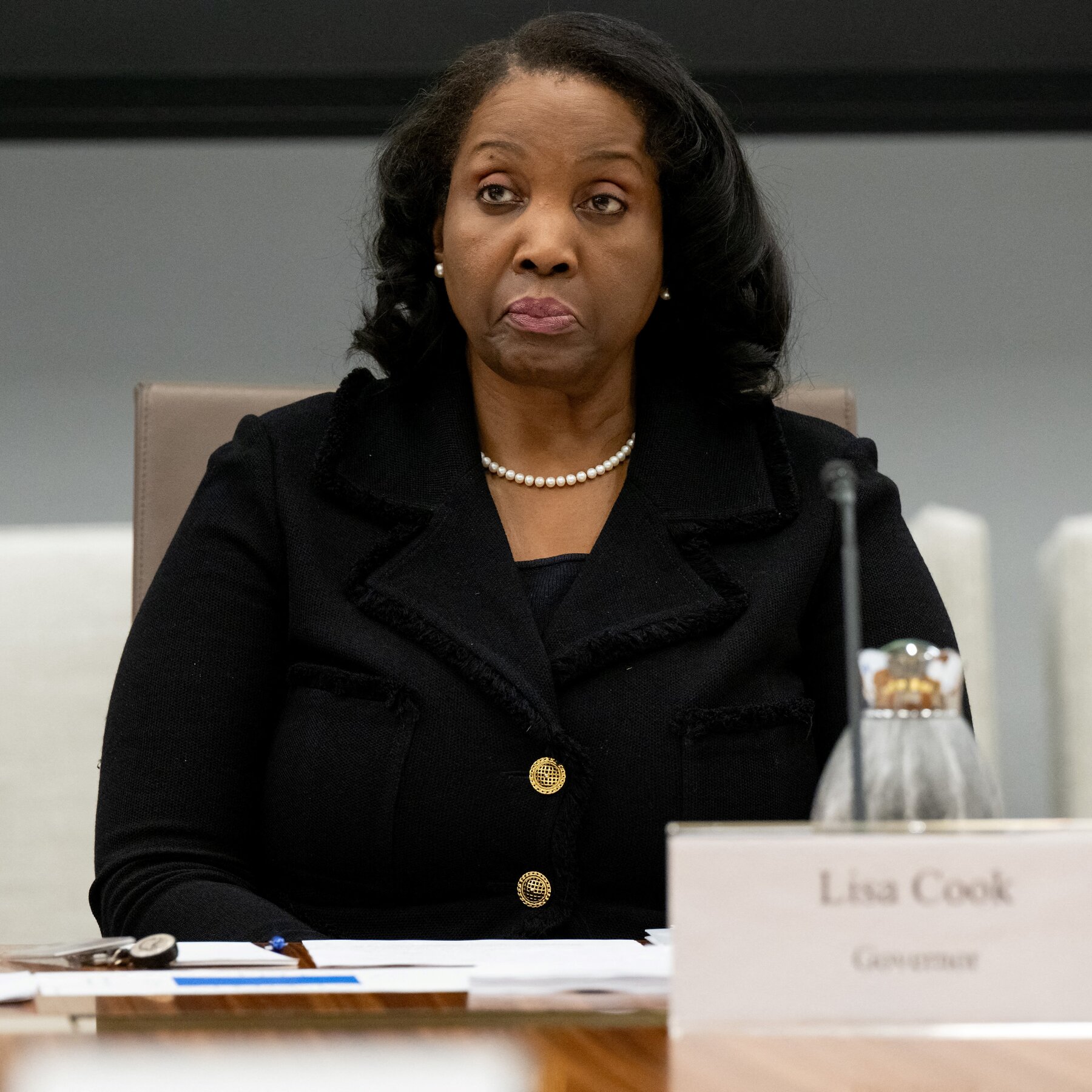 Top Economic Leaders Warn Supreme Court to Allow Lisa Cook to Remain at Fed, for Now