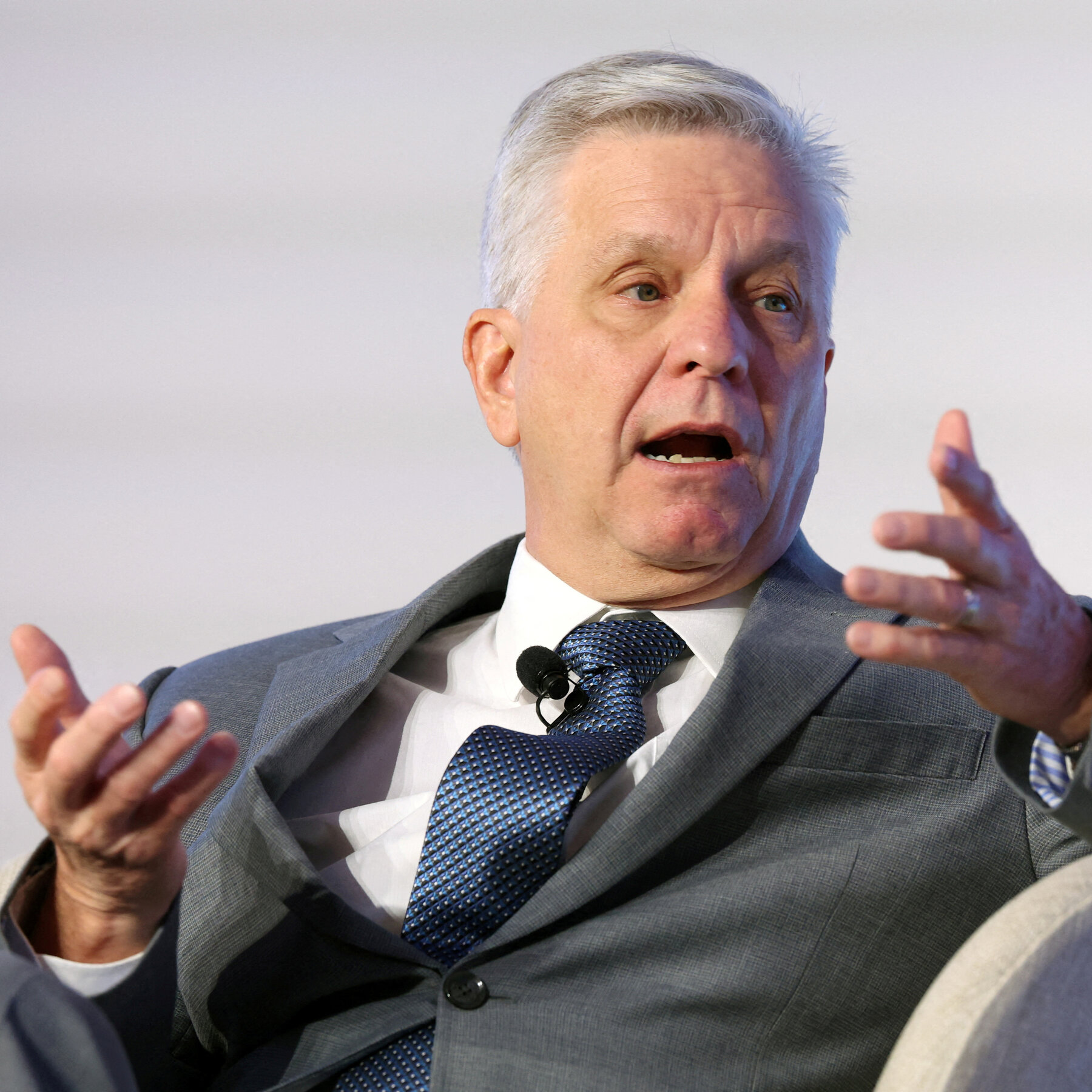Top Fed Official Backs July Rate Cut as Trump Ramps Up Pressure