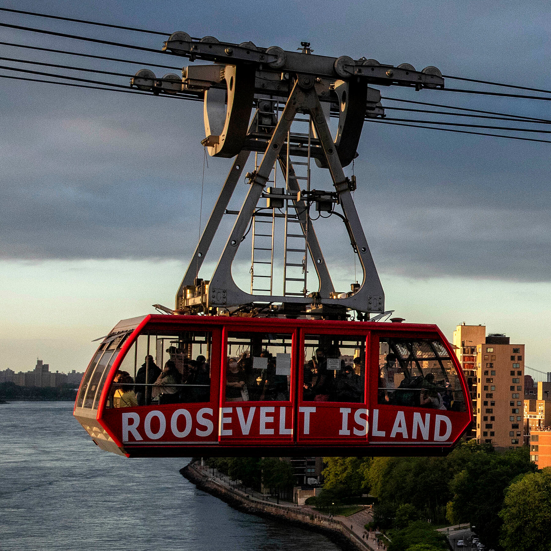 Tourists on the Tram? Roosevelt Islanders Are Fed Up.