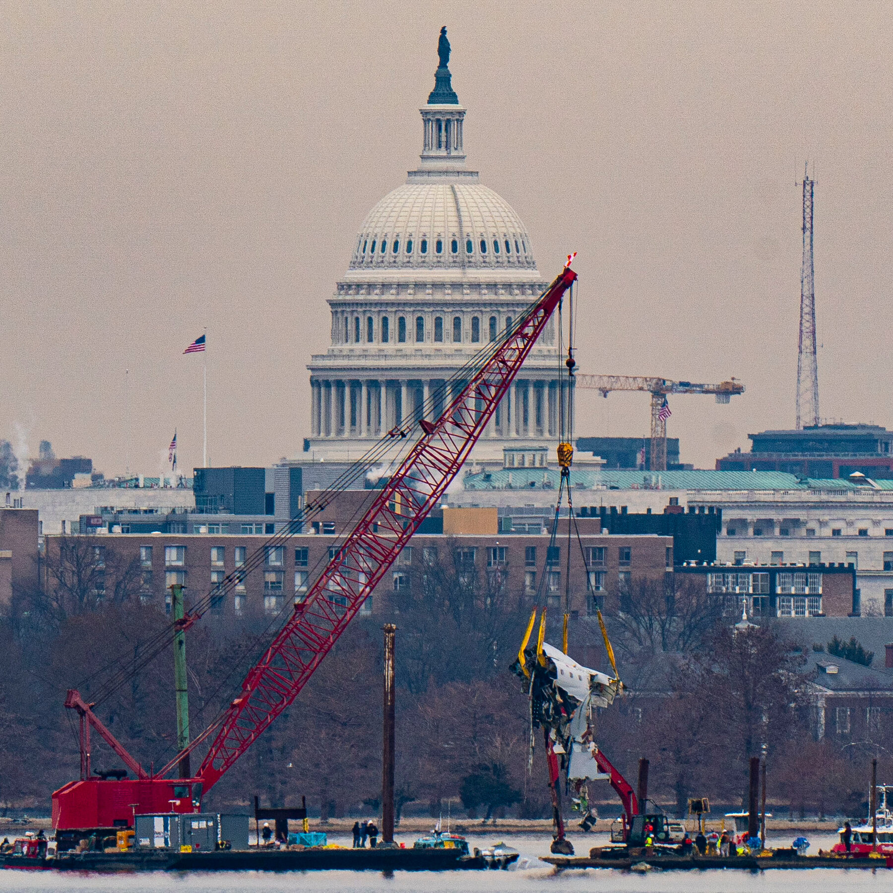 Transportation Secretary Says ‘No Early Retirement’ for Air Traffic Controllers
