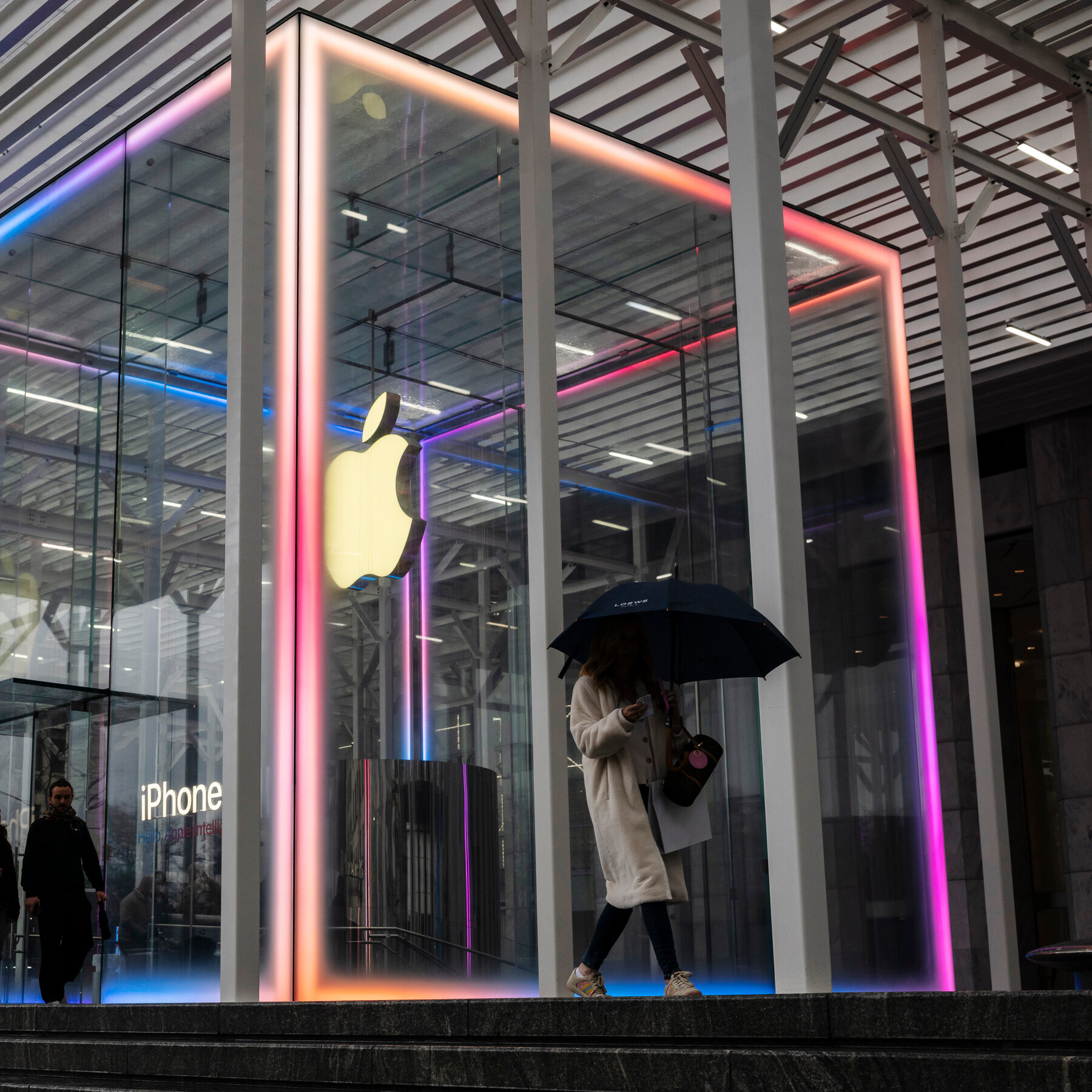 Trump Adds Tariff Exemptions for Smartphones, Computers and Other Electronics