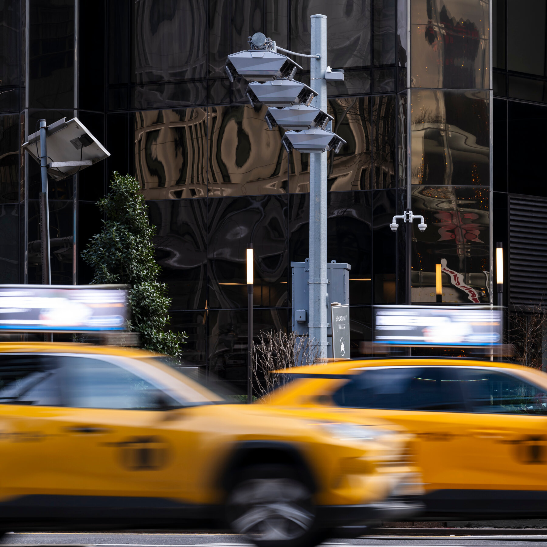 Trump Administration Moves to End New York’s Congestion Pricing Tolls
