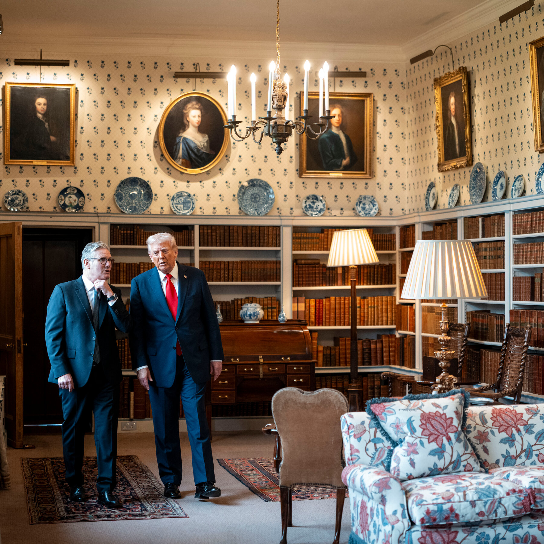 Trump and Starmer, Skirting Differences, Praise Each Other in U.K.