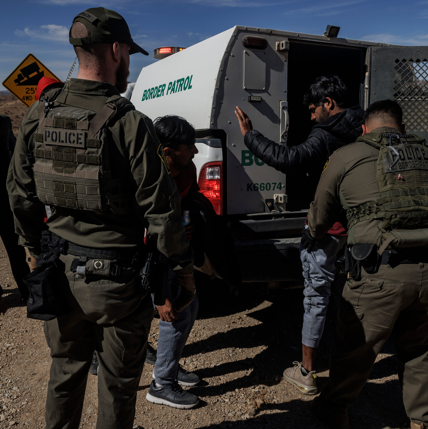 Trump Calls for 20,000 Extra Officers to Help With Deportation Efforts