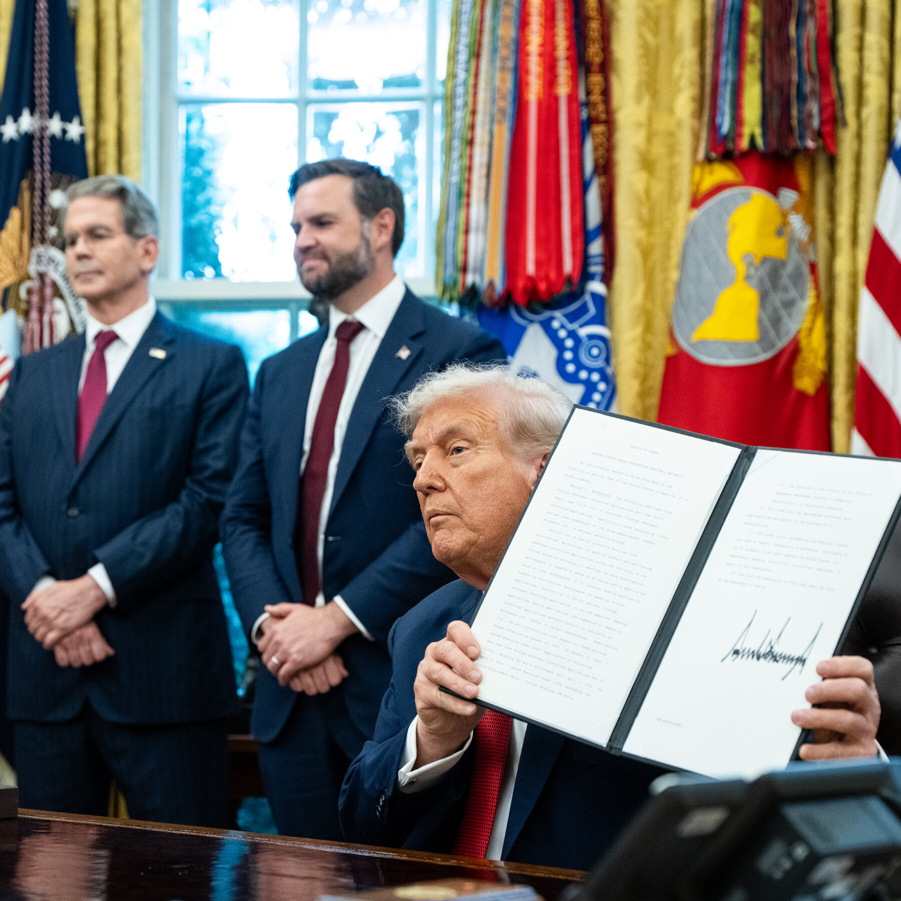 Trump Clears Way for American-Owned TikTok Valued at $14 Billion