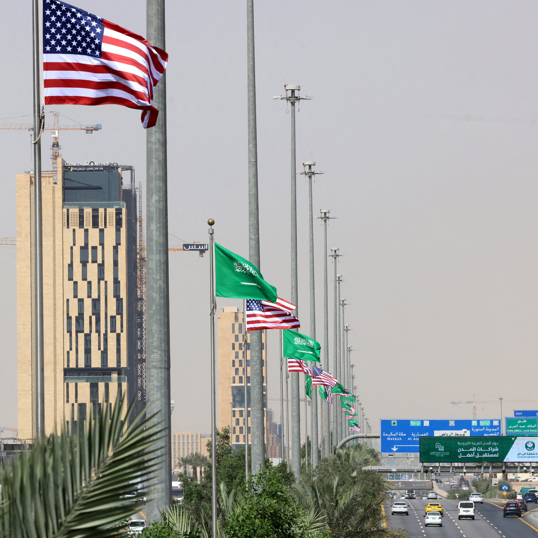Trump Heads to the Middle East With a Single Goal: Deals, Deals, Deals