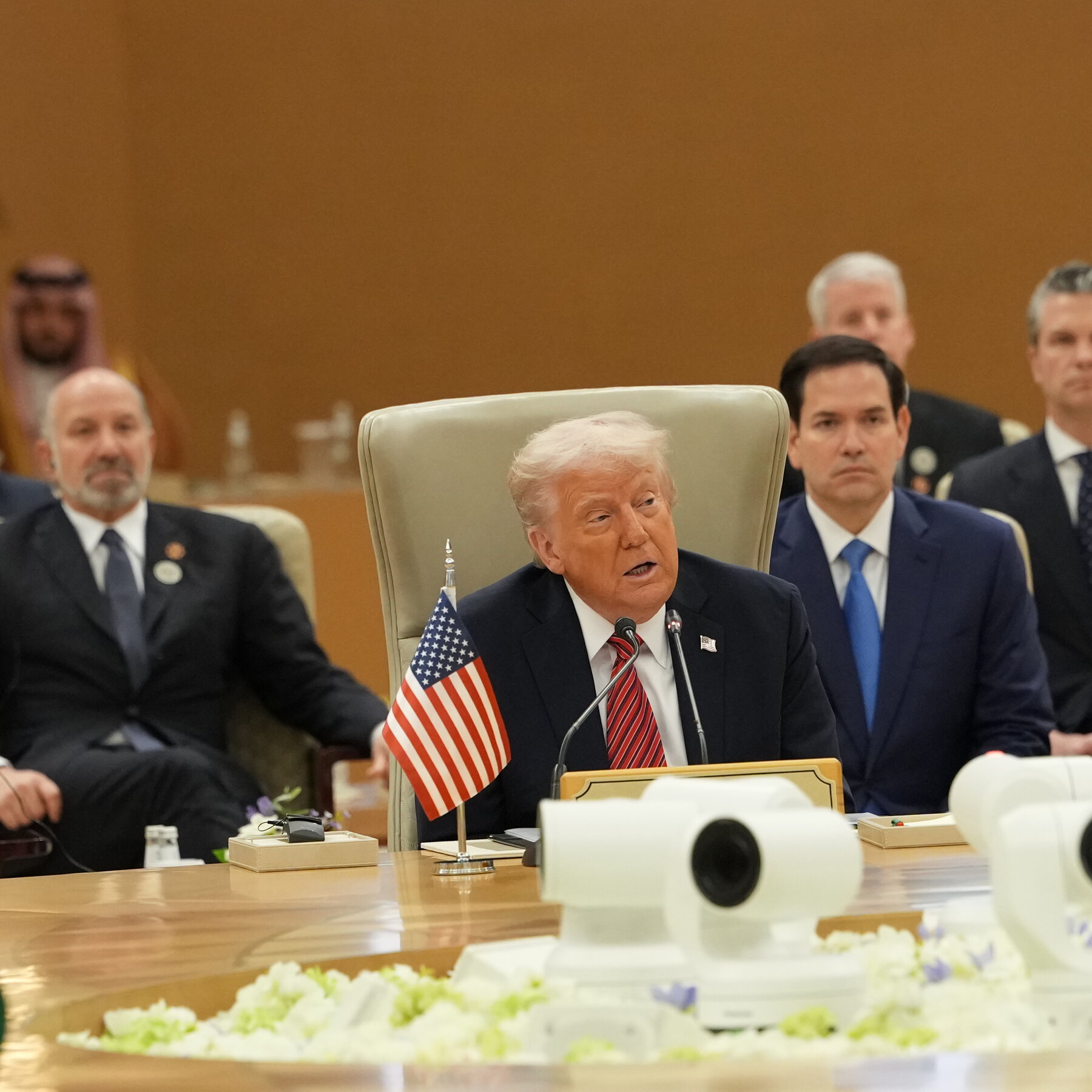 Trump Meets Syria’s President a Day After Promise to Lift U.S. Sanctions