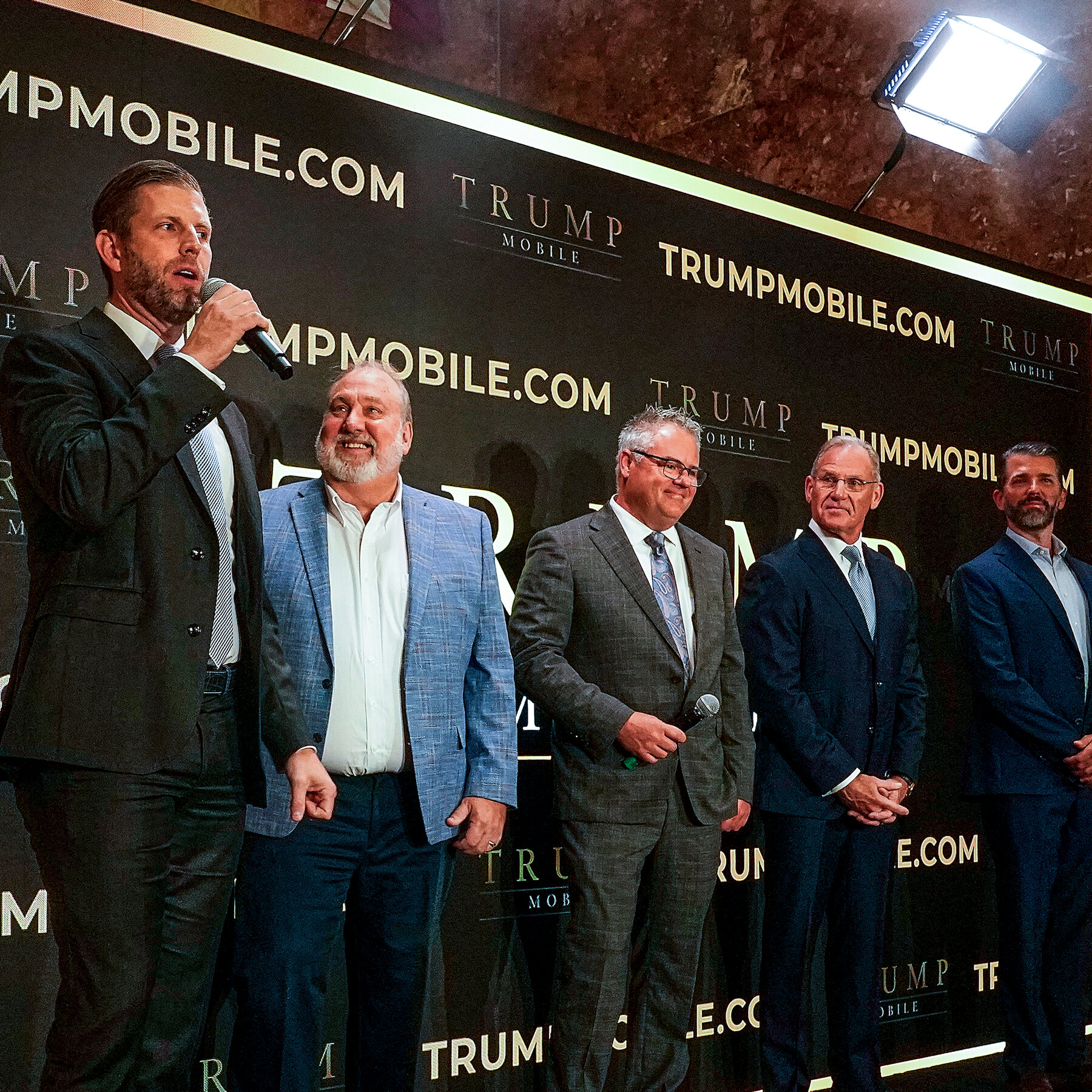 Trump Mobile Phone Company Announced by President’s Family, but Details Are Murky