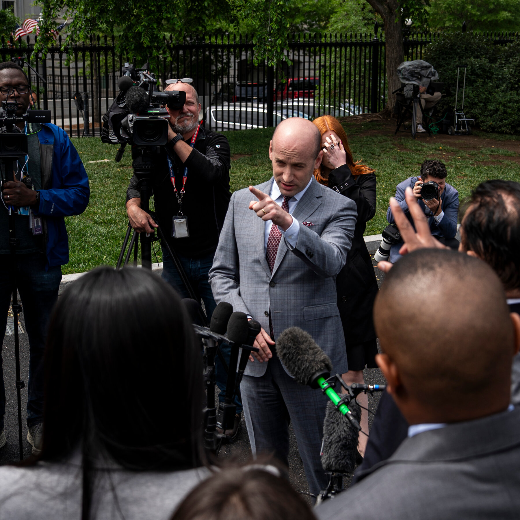 Trump Officials Consider Suspending Habeas Corpus for Detained Migrants