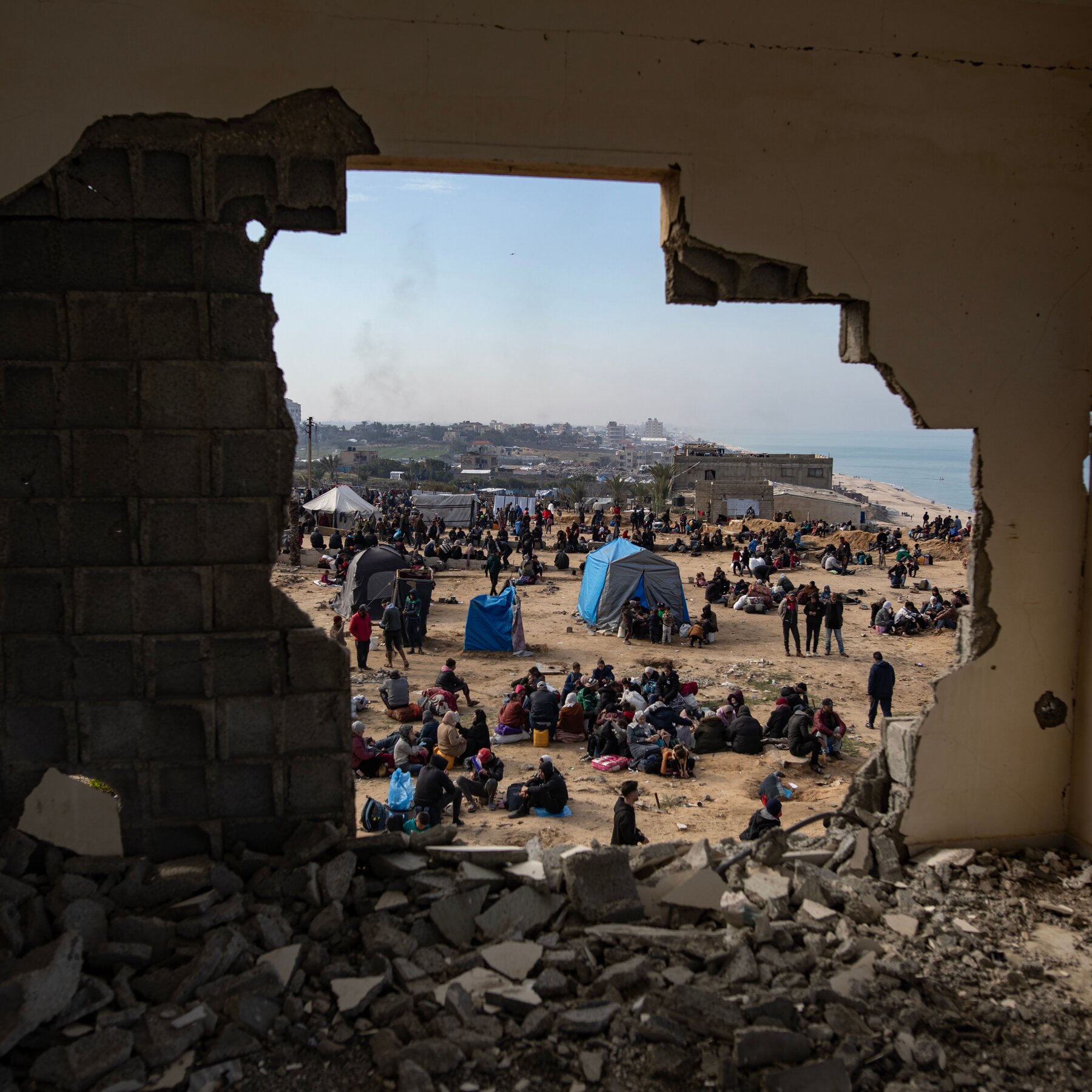 Trump Pushes Jordan and Egypt to Take in Palestinians to ‘Clean Out’ Gaza