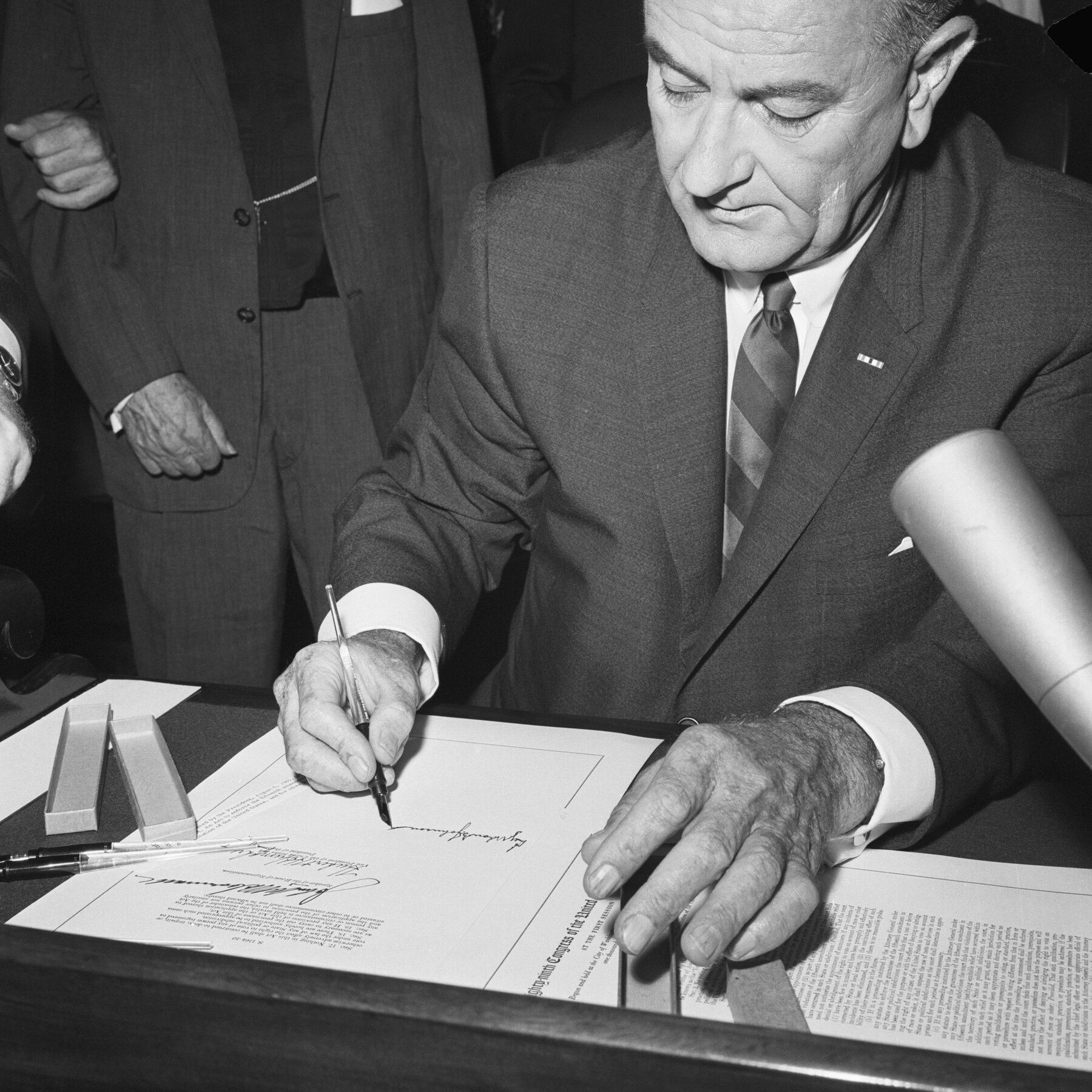 Trump Rolls Back Civil Rights Measure Banning Discrimination in Federal Hiring